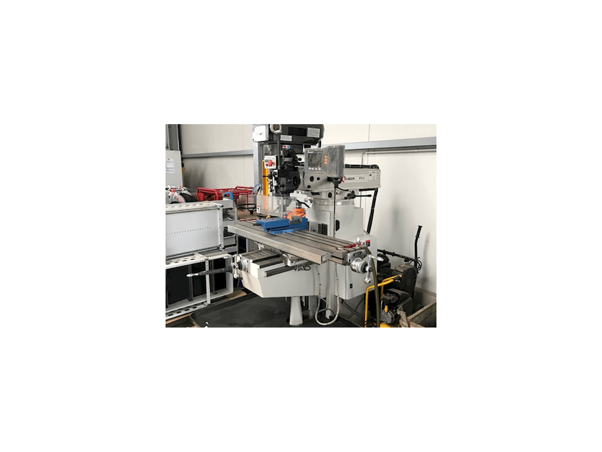 Vooraanzicht van LAGUN FTV2 machine