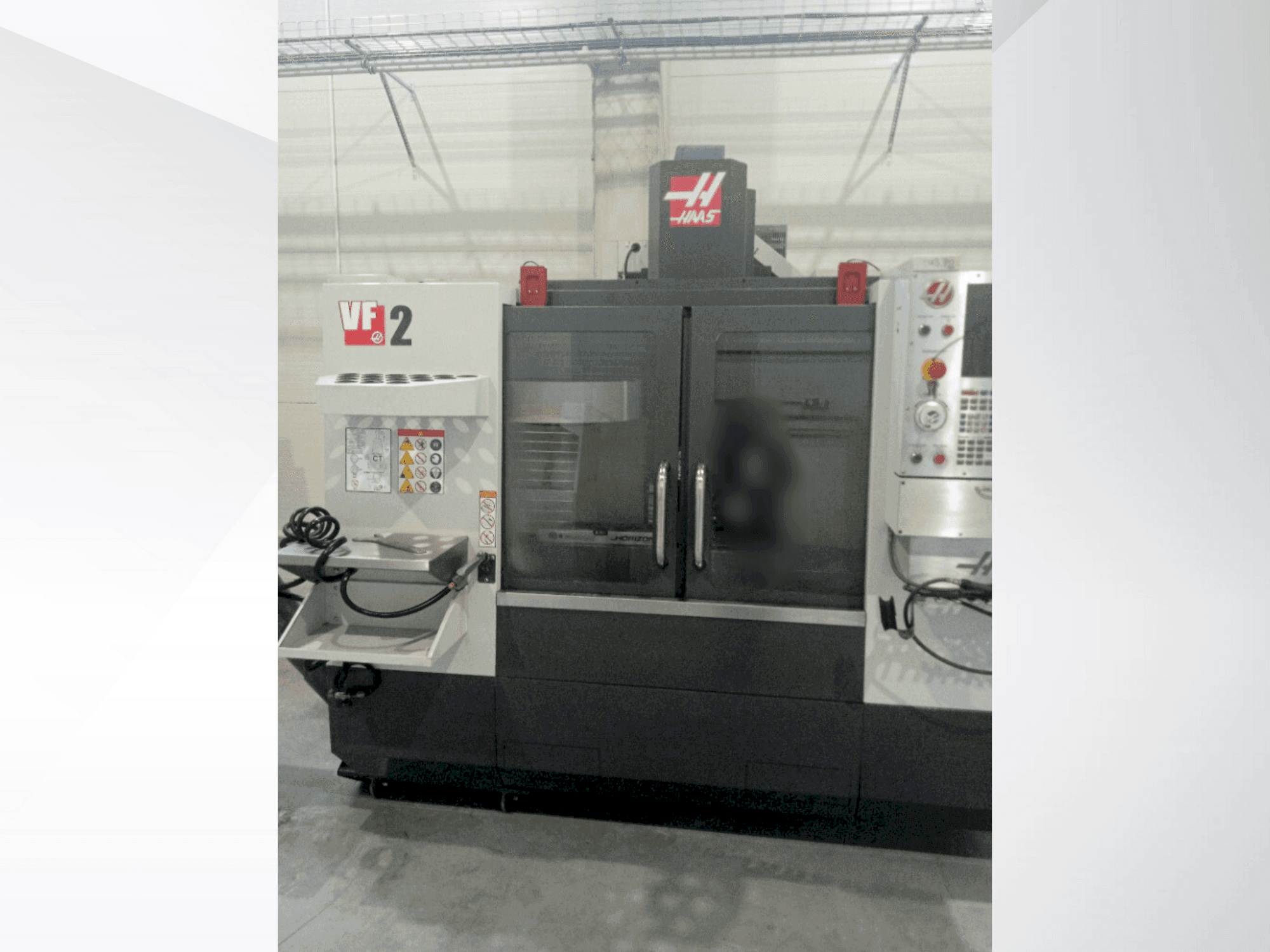 Vooraanzicht van HAAS VF-2 machine