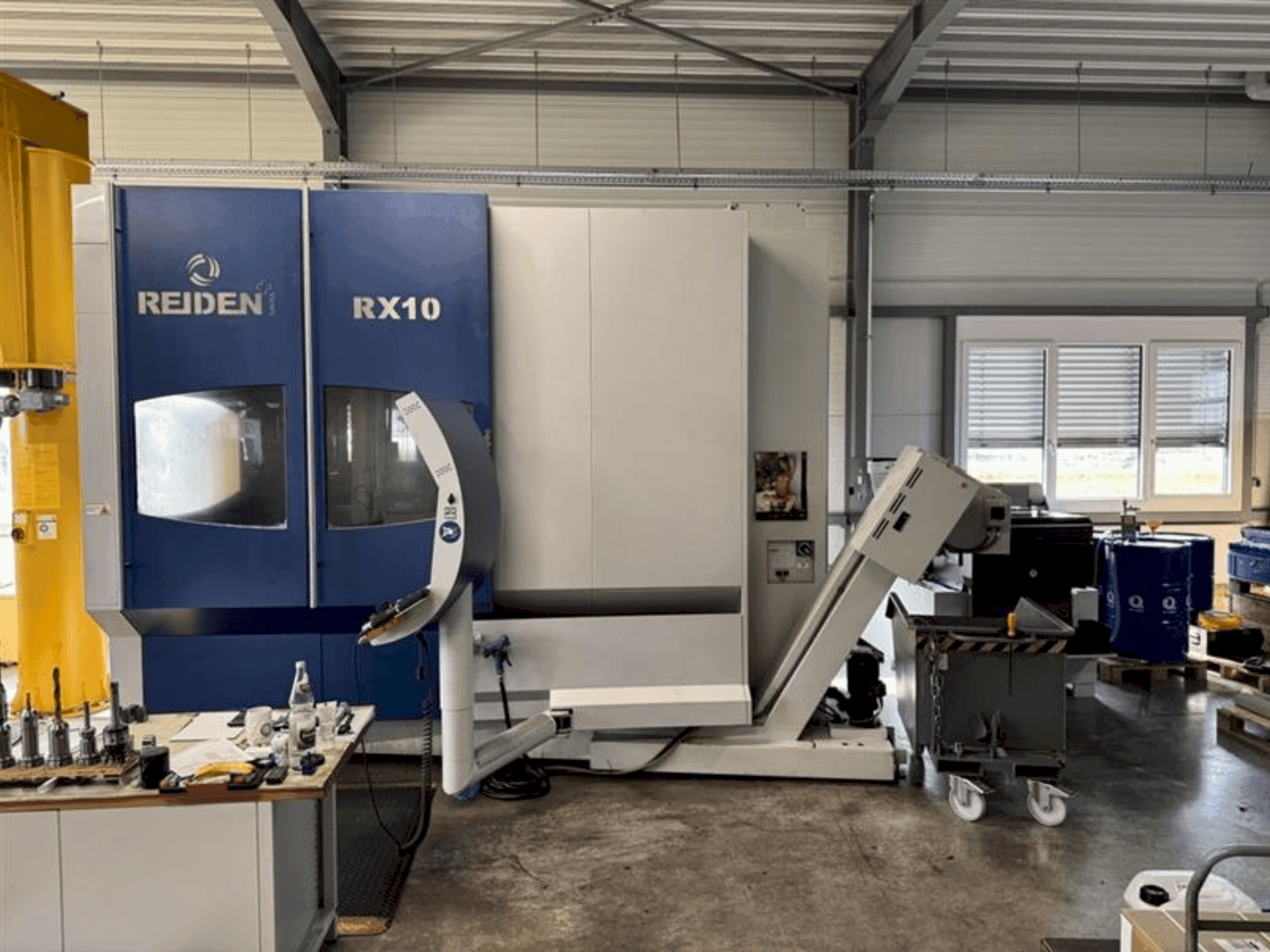 Vooraanzicht van Reiden RX10 5X machine