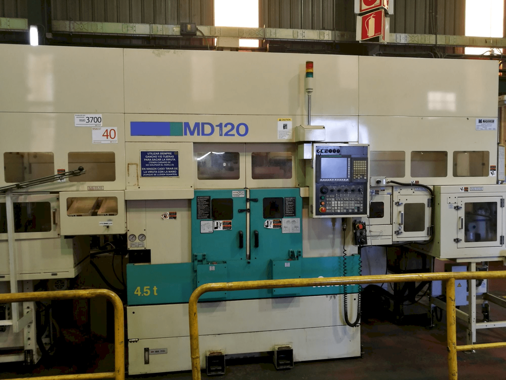 Vooraanzicht van Muratec MD120 machine