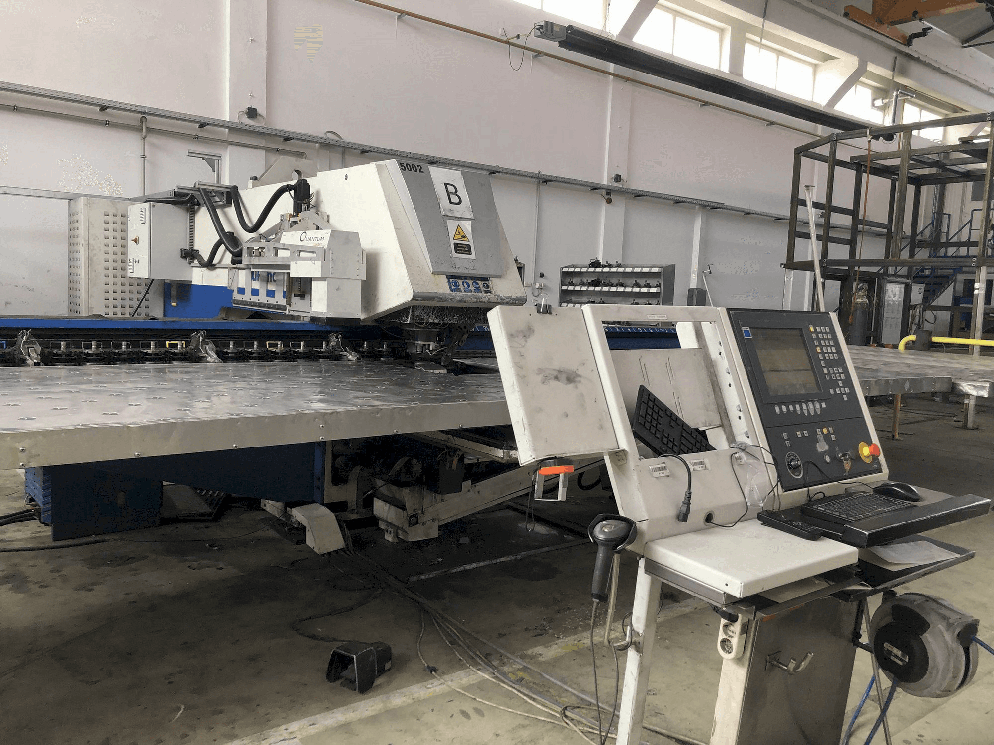 Vooraanzicht van Trumpf Trupunch 5000 machine