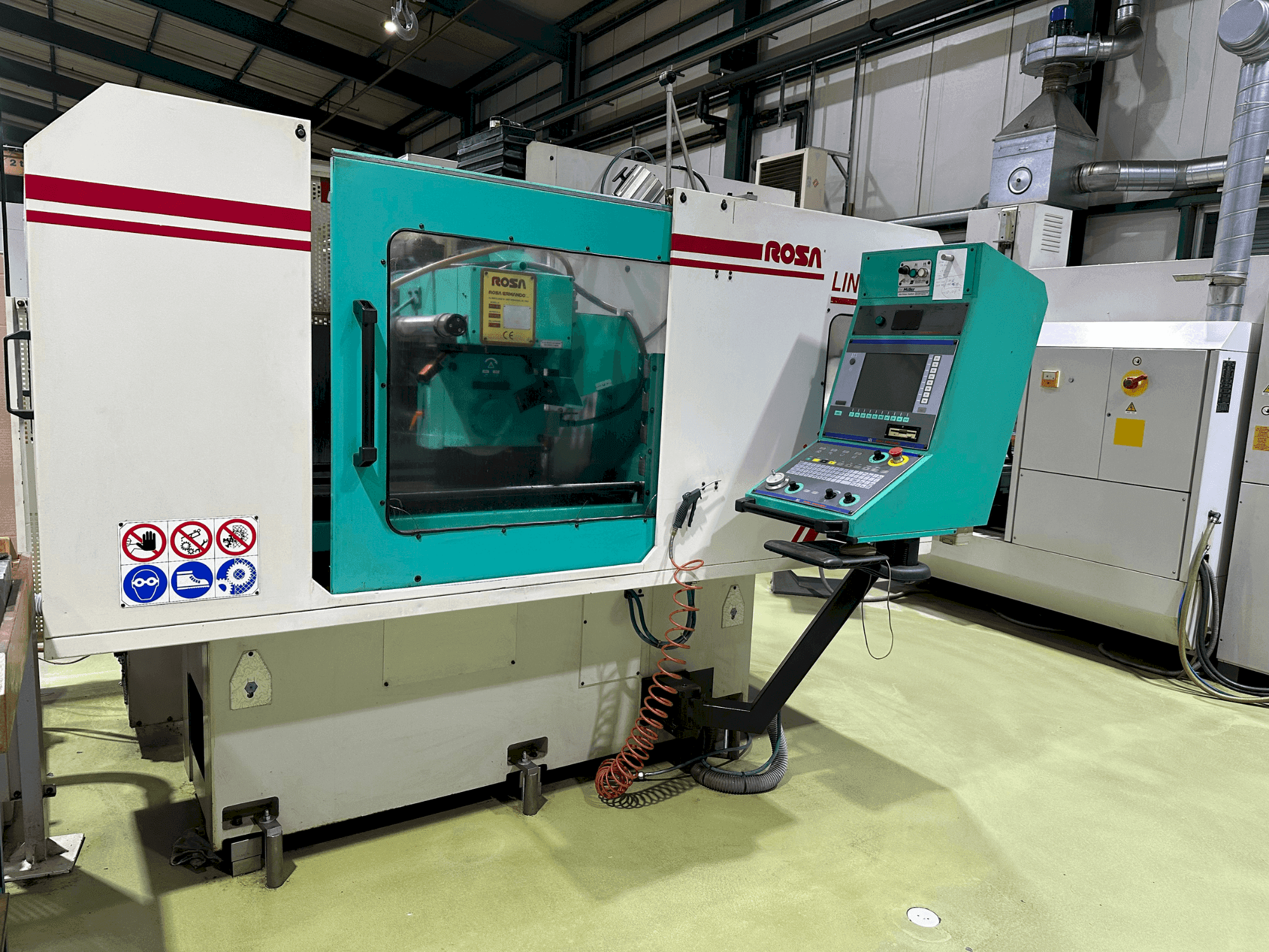 Vooraanzicht van ROSA ERMANDO LINEA Iron 08.6 machine