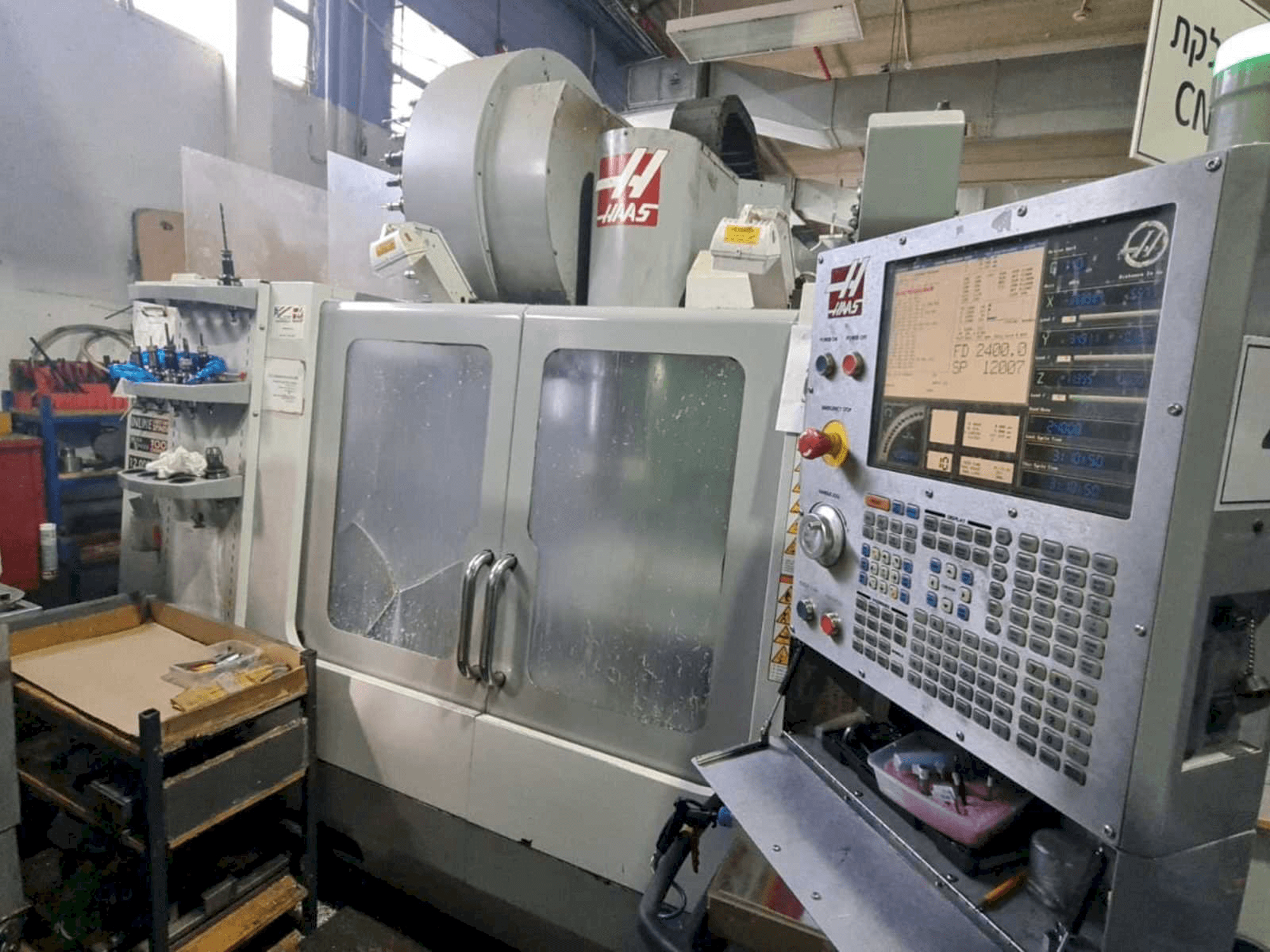 Vooraanzicht van HAAS VF-3SS machine