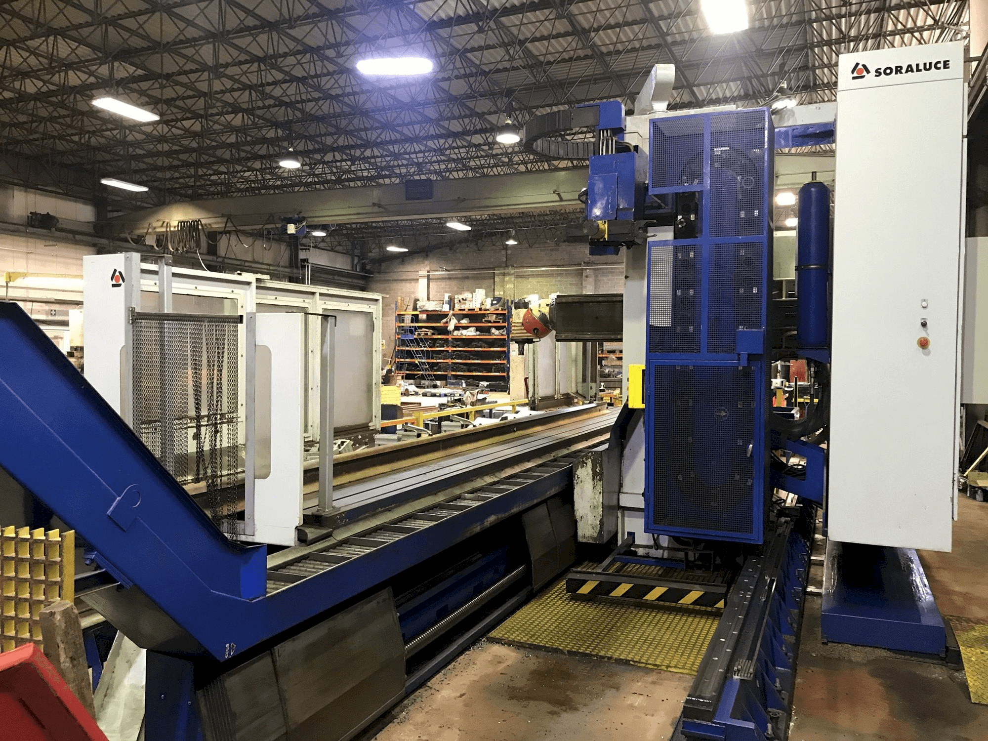 Vooraanzicht van Soraluce SLP 8000 machine