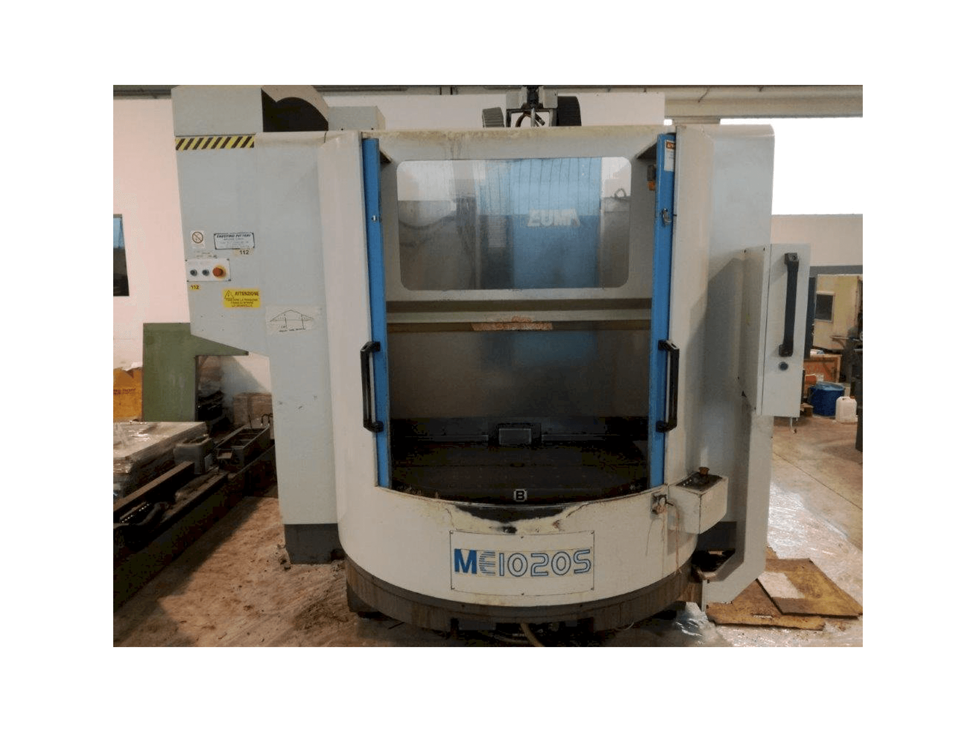 Vooraanzicht van EUMATECH ME-1020 S machine