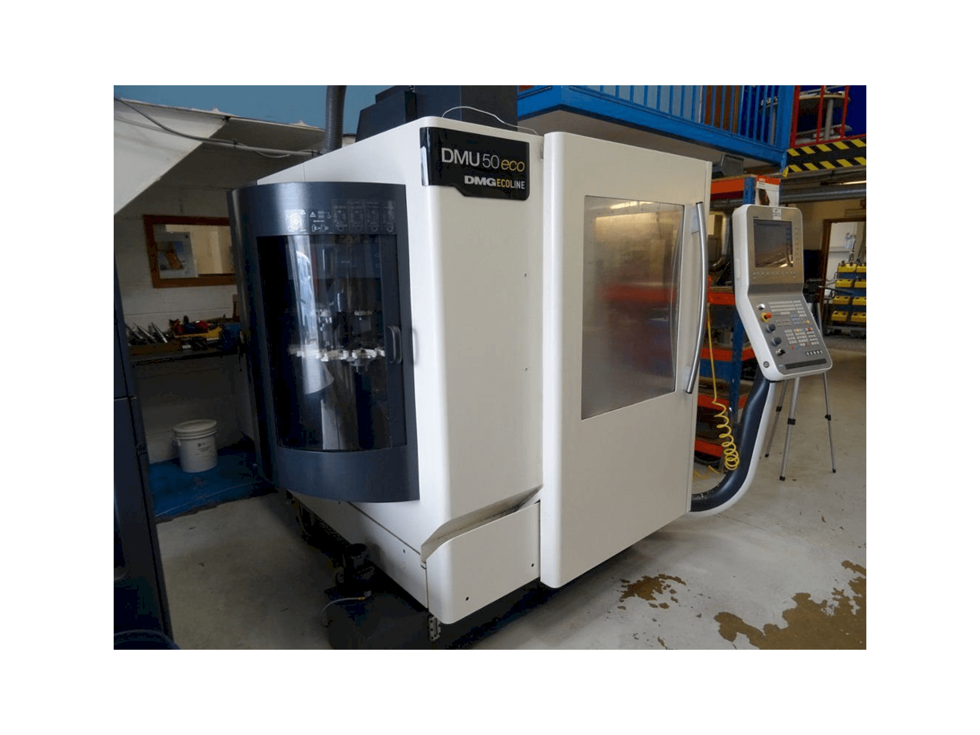 Vooraanzicht van DECKEL MAHO DMU 50Eco machine