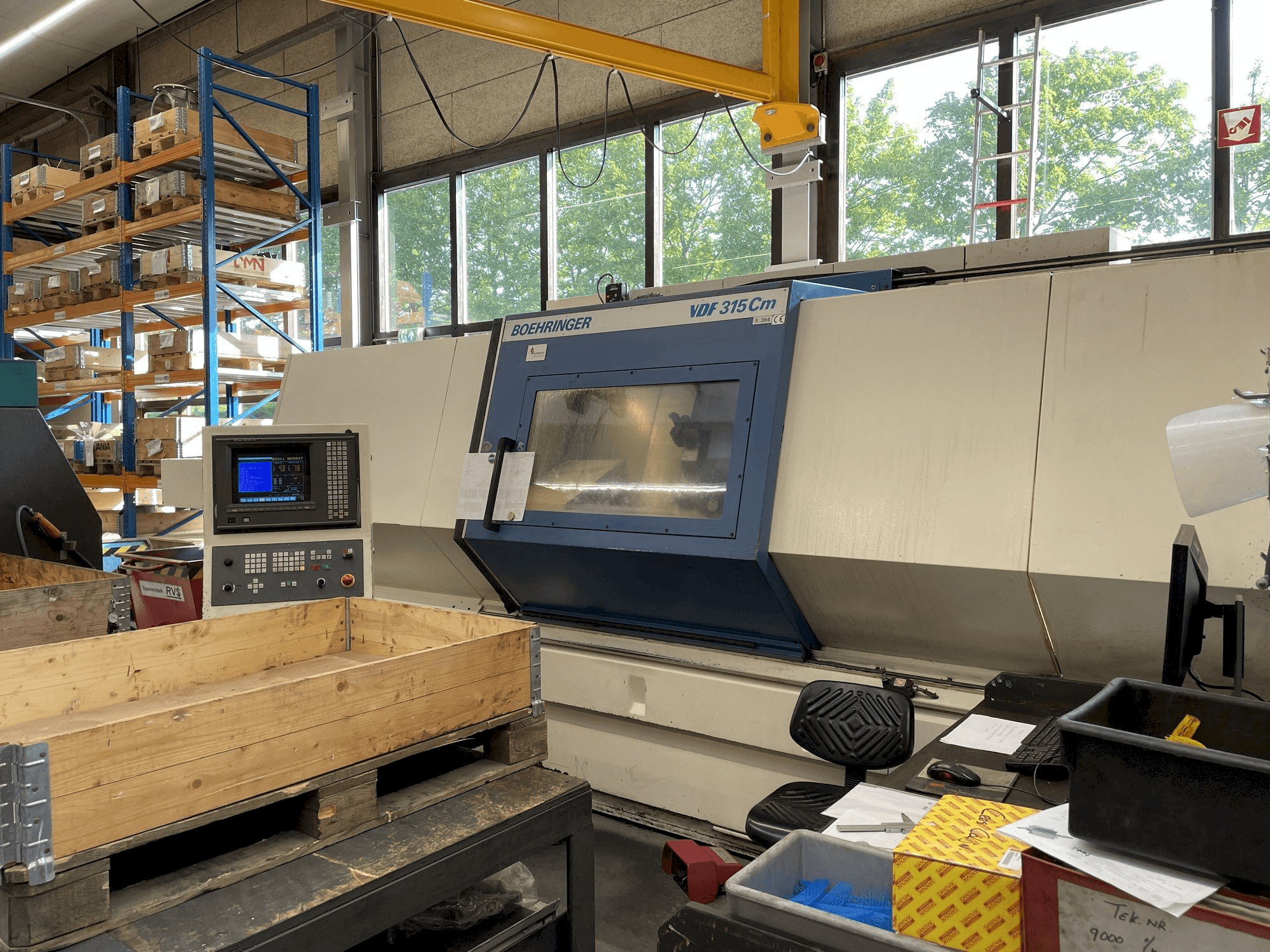 Vooraanzicht van BOEHRINGER VDF 315 CM machine