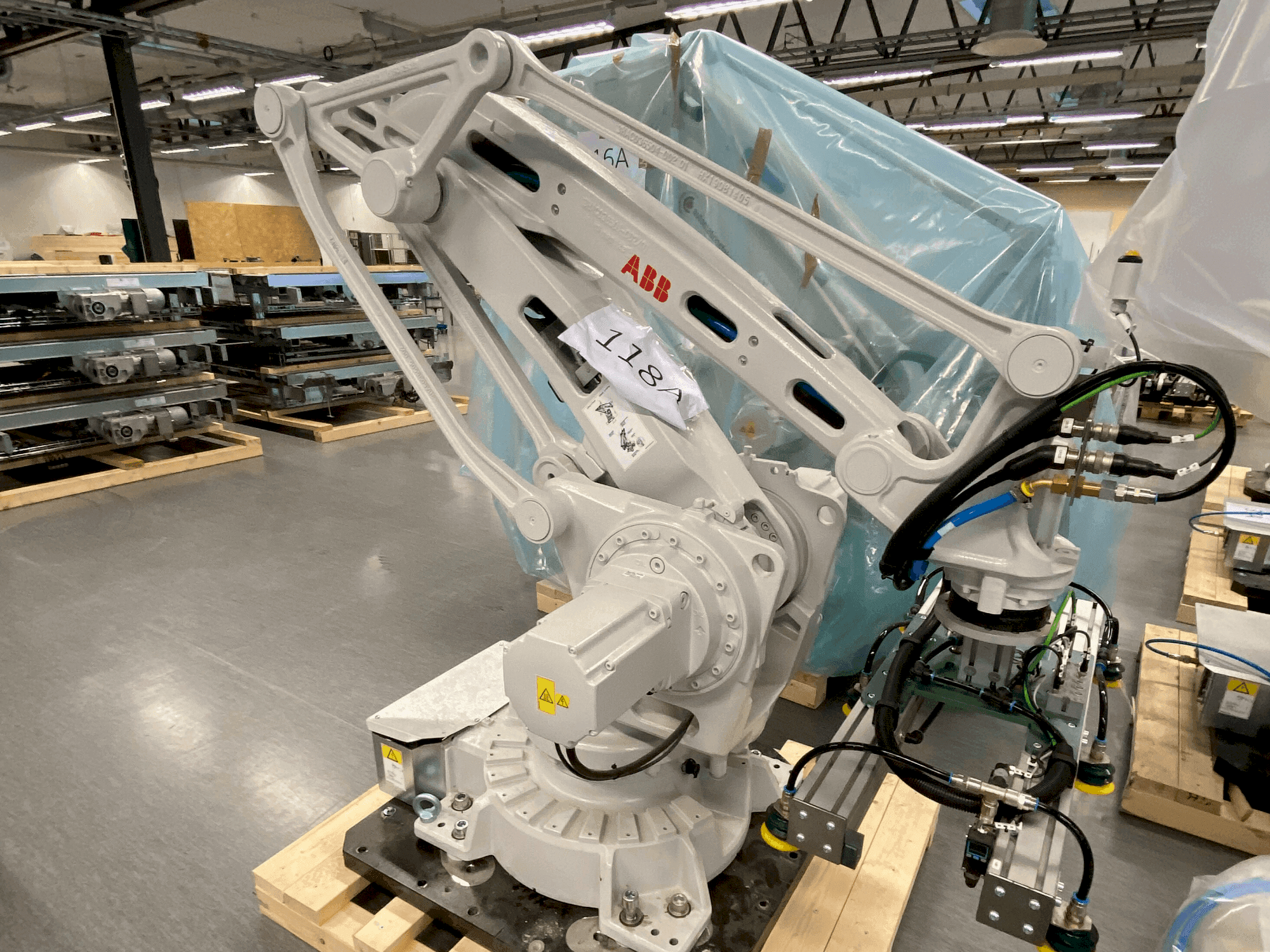 Vooraanzicht van ABB IRB 460-110/2.4 machine