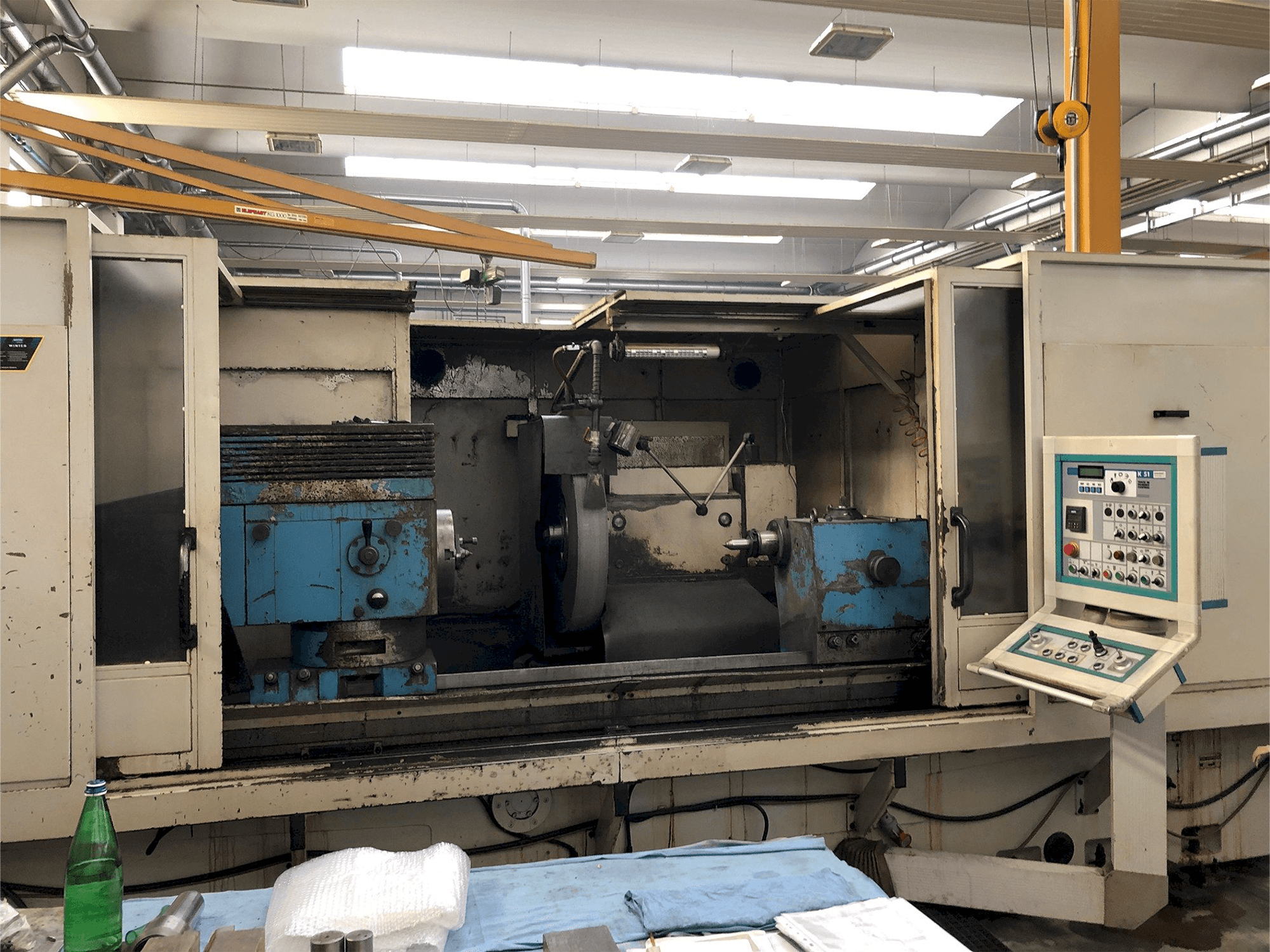 Vooraanzicht van Cetos BUC 63 x 2000 machine