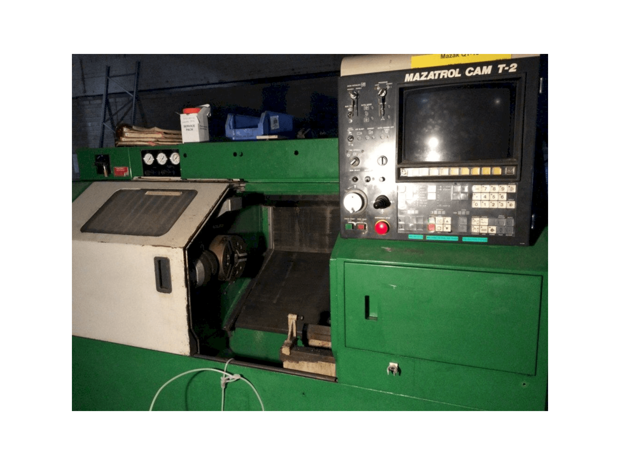 Vooraanzicht van Mazak Super QuickTurn 15MS machine