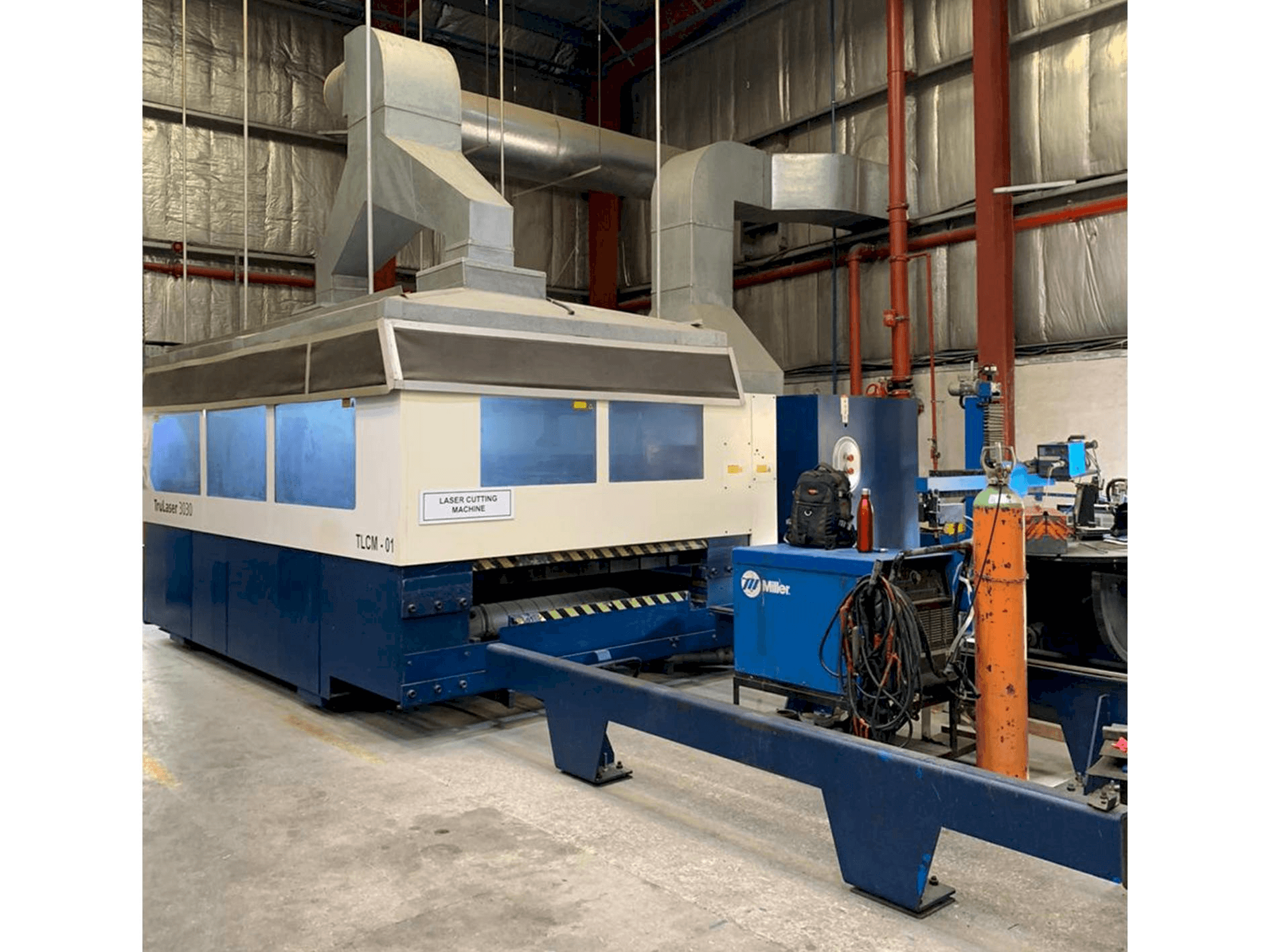 Vooraanzicht van Trumpf TruLaser 3030 machine