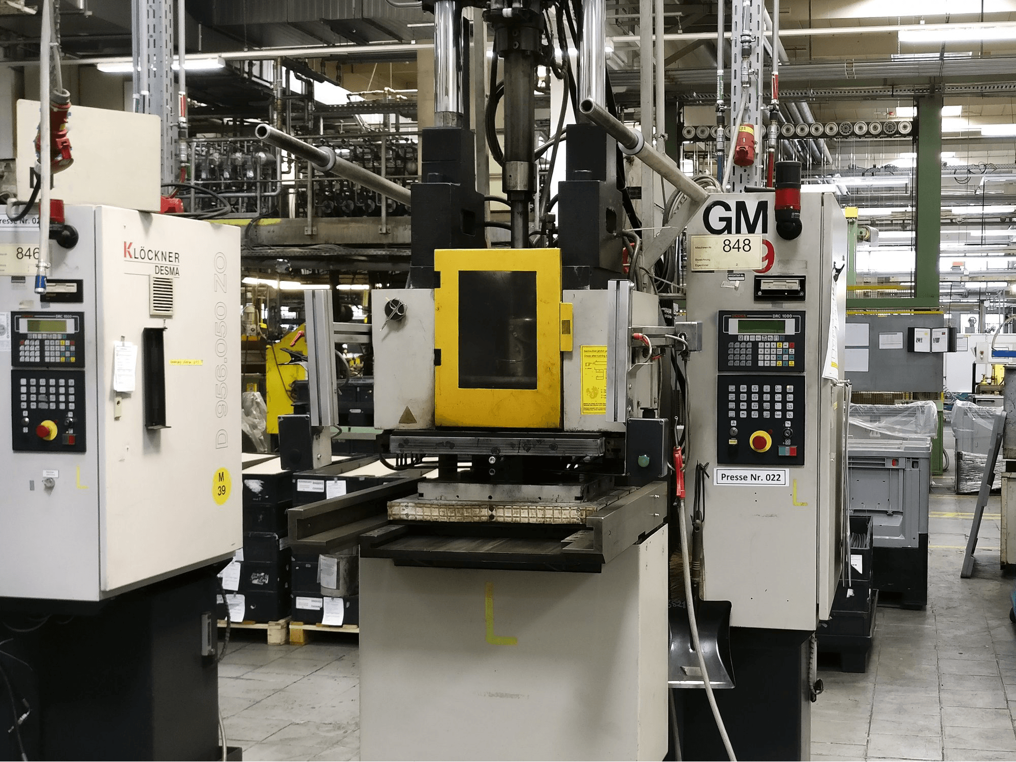 Vooraanzicht van Kloeckner Desma 956.050 machine