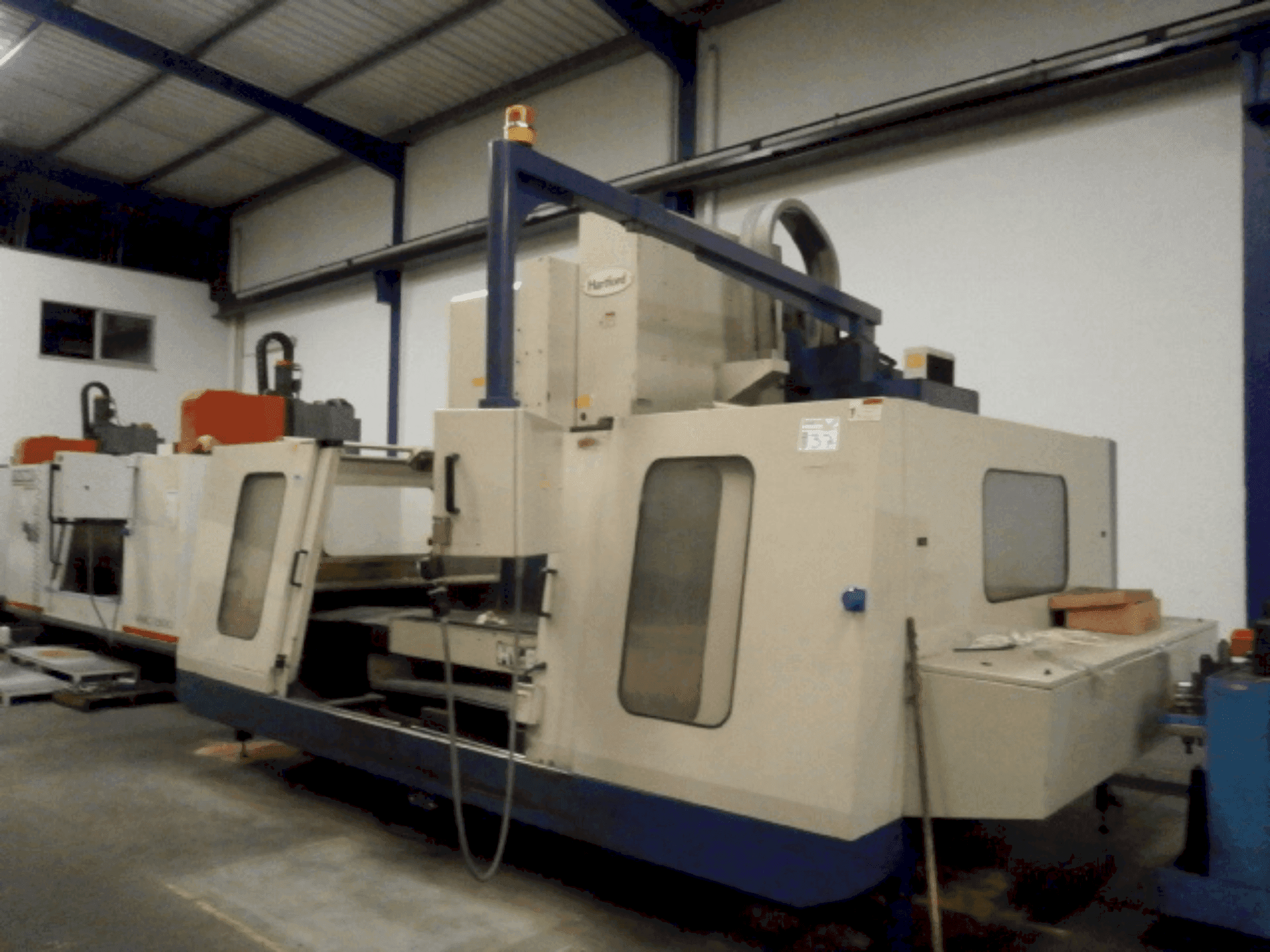 Vooraanzicht van HARTFORD HV-80A machine