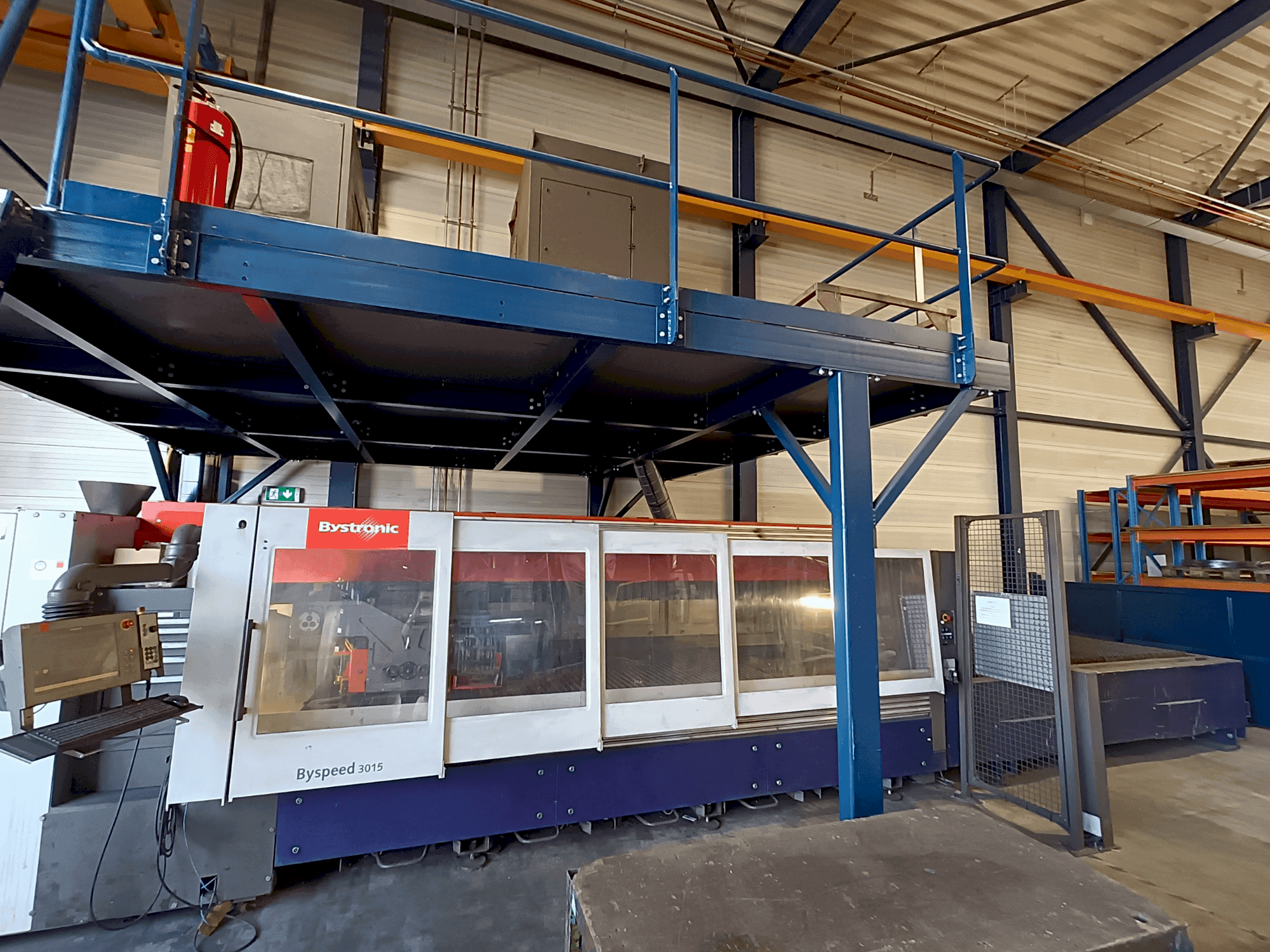 Vooraanzicht van Bystronic BySpeed 3015 machine