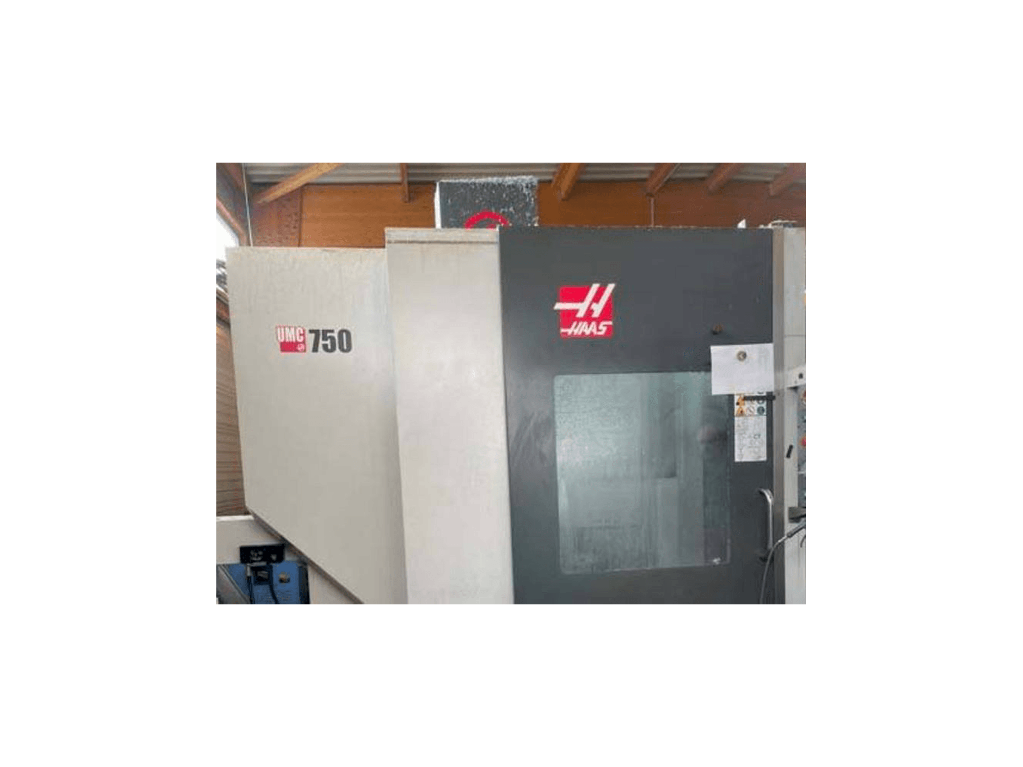 Vooraanzicht van HAAS UMC 750 S machine