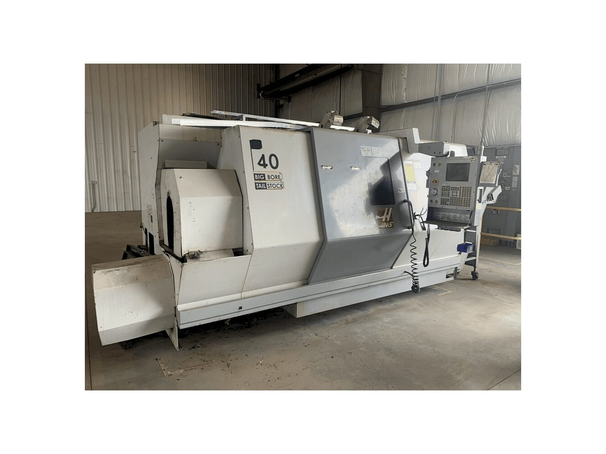 Vooraanzicht van HAAS SL-40TB machine