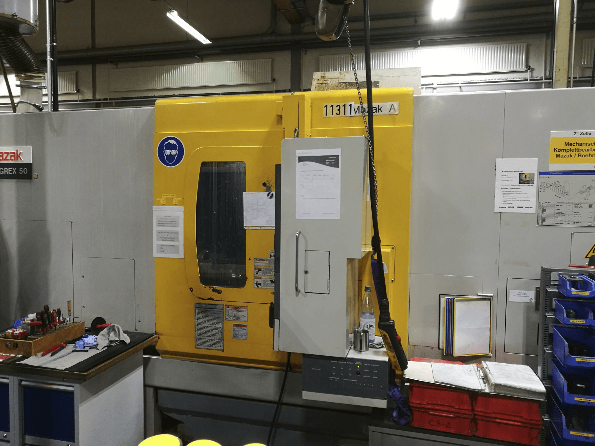 Vooraanzicht van Mazak INTEGREX 50 Y machine