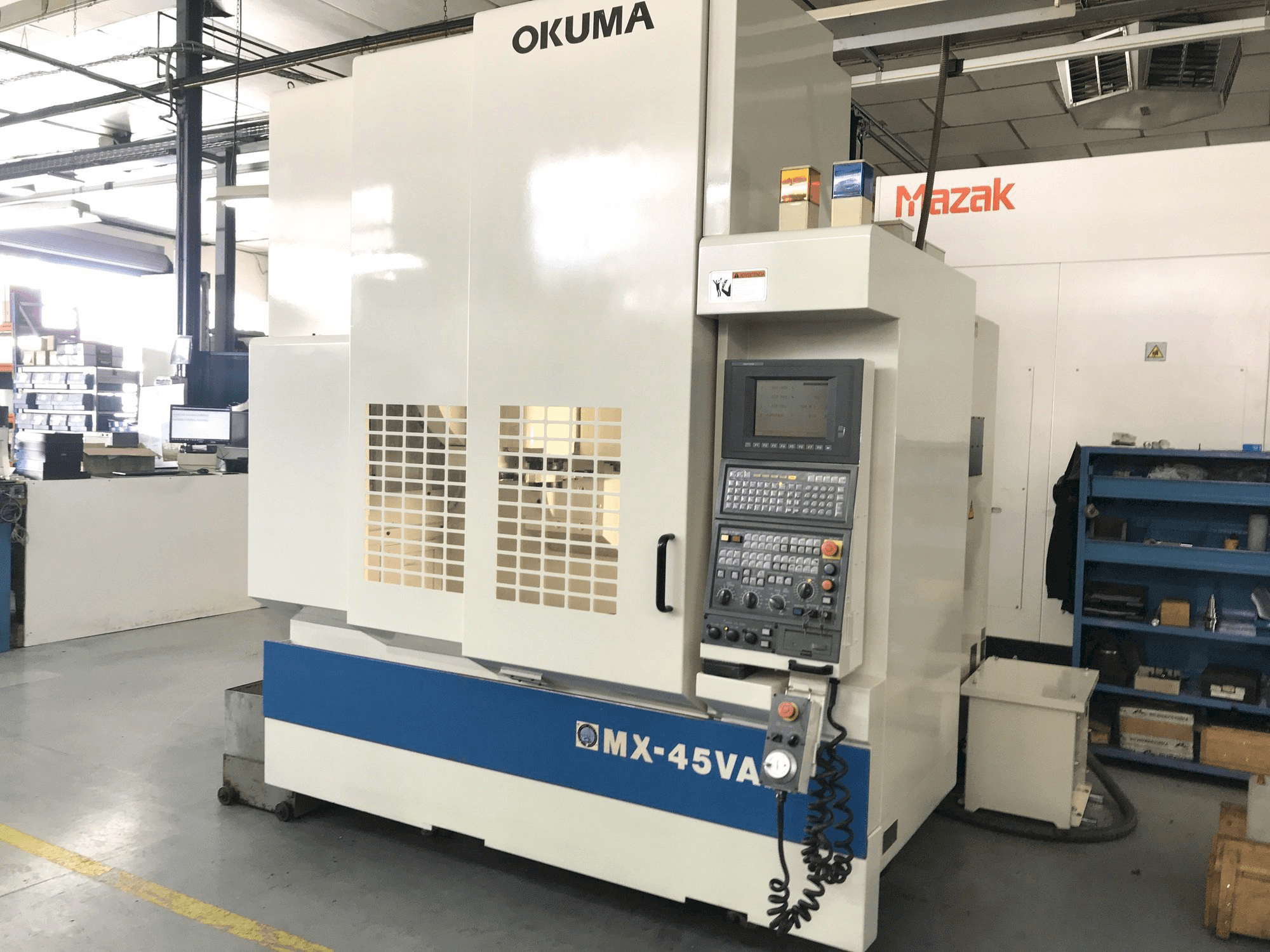 Vooraanzicht van Okuma MX-45 VAE machine