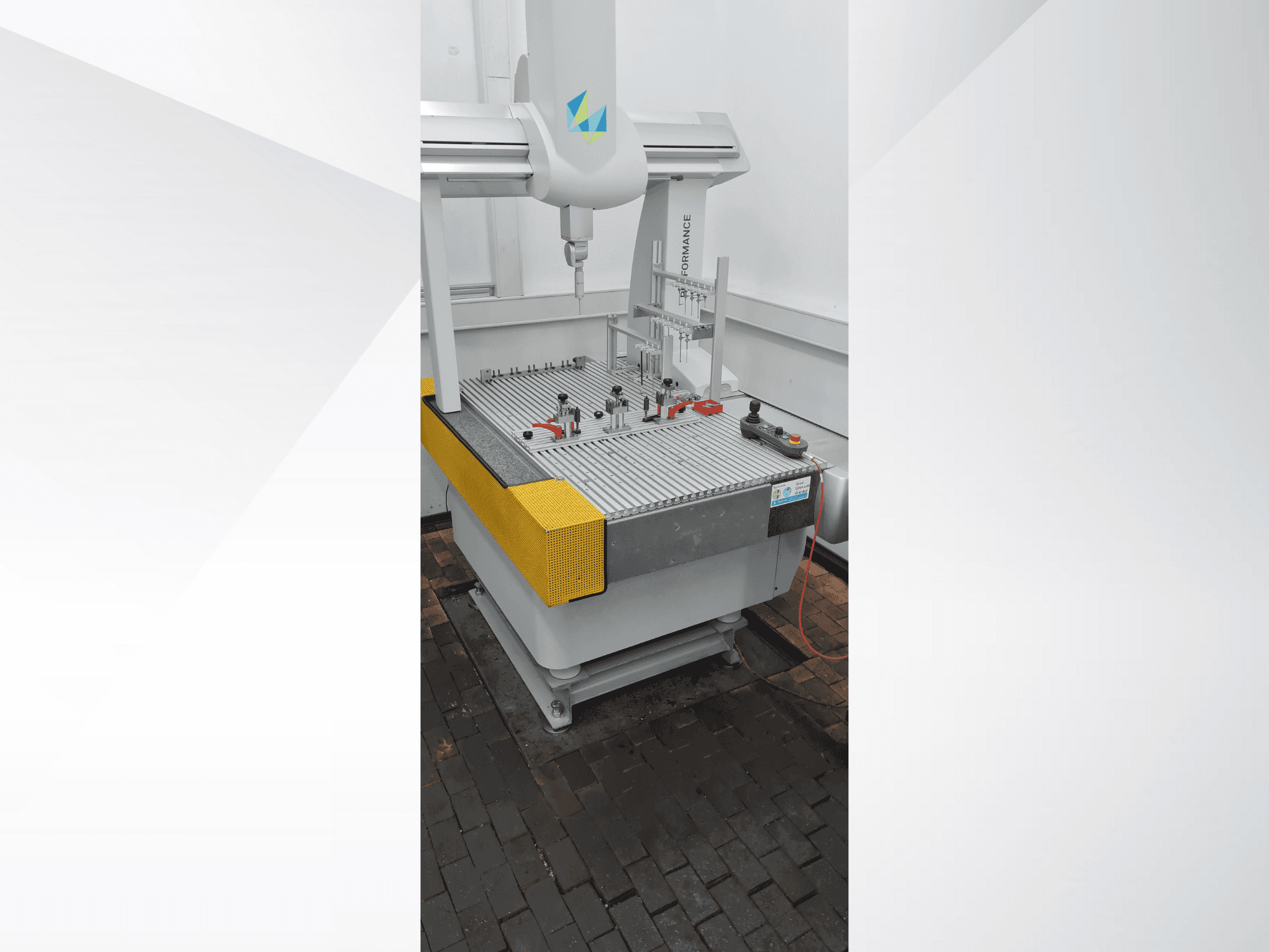 Vooraanzicht van Hexagon Global 07.07.05 machine