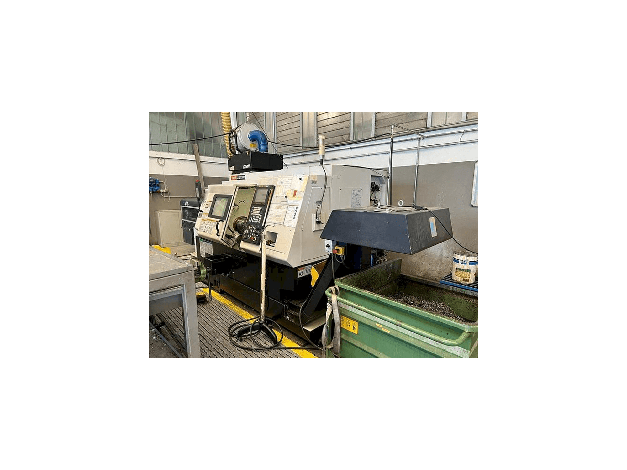 Vooraanzicht van Mazak QT NEXUS 250MSY machine