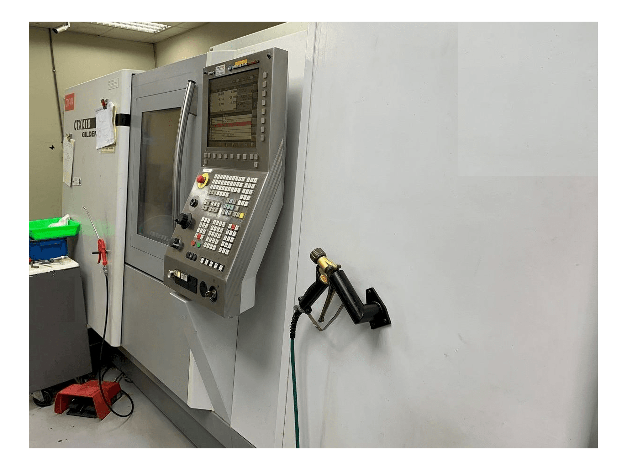 Vooraanzicht van Gildemeister CTX 410V6 machine