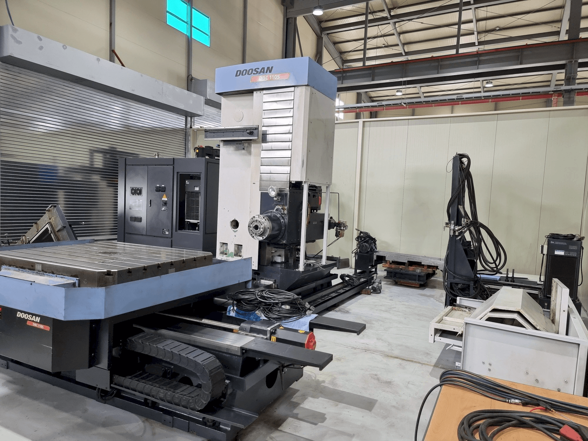 Vooraanzicht van Doosan DBC 110S machine