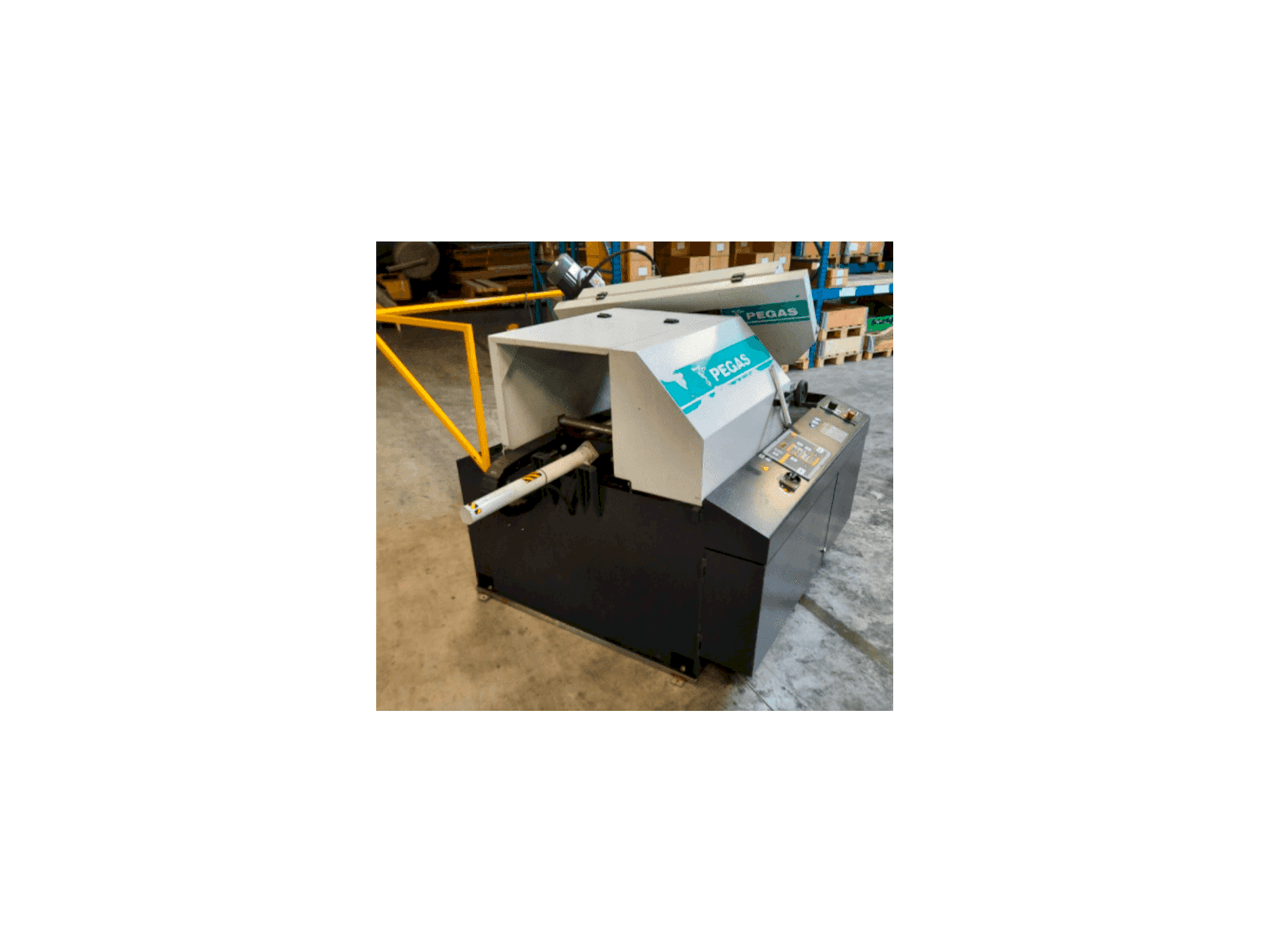 Vooraanzicht van Pegas 240x280 A-CNC-R-F machine