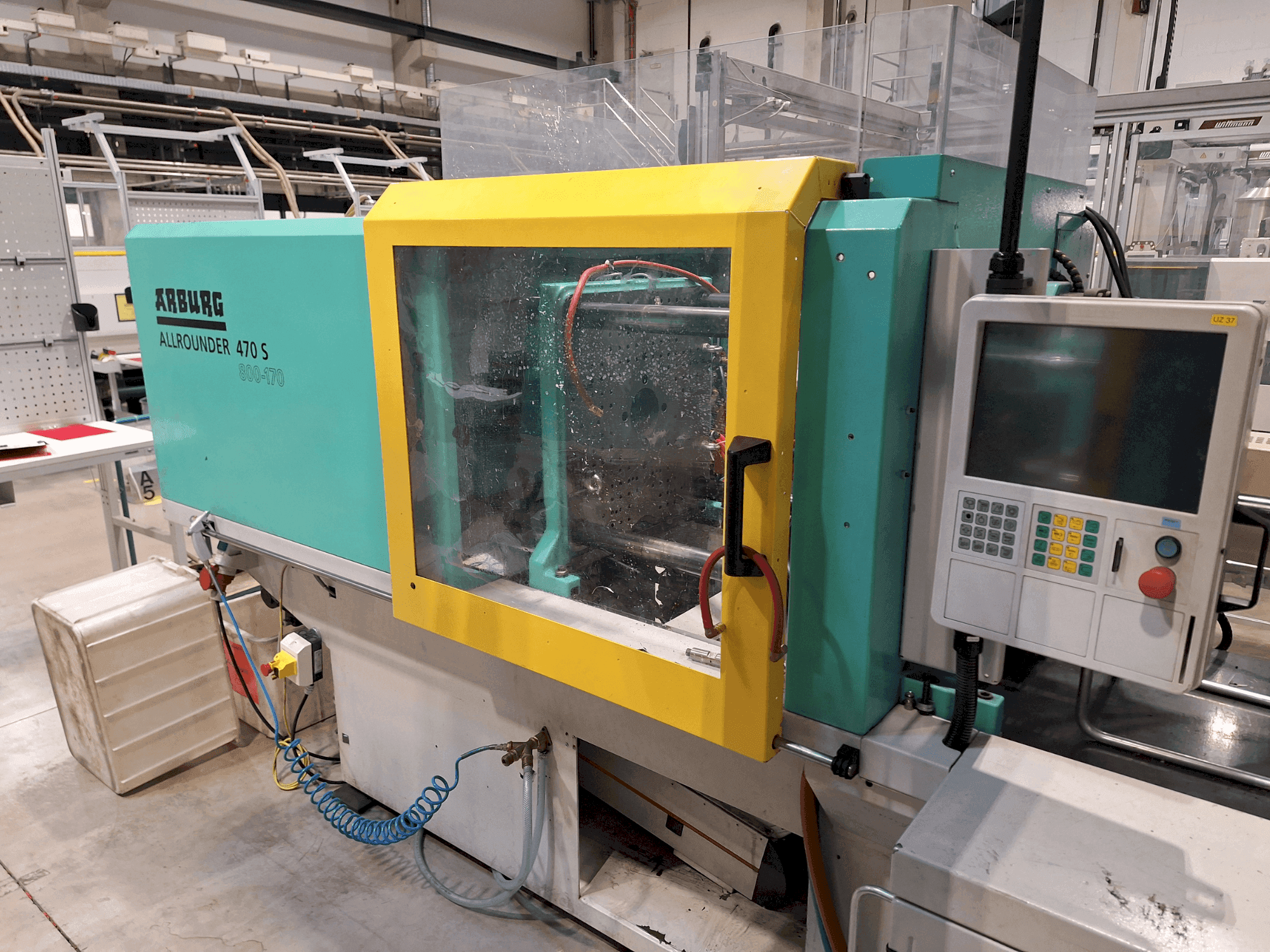 Vooraanzicht van Arburg 470 S 800-170 machine