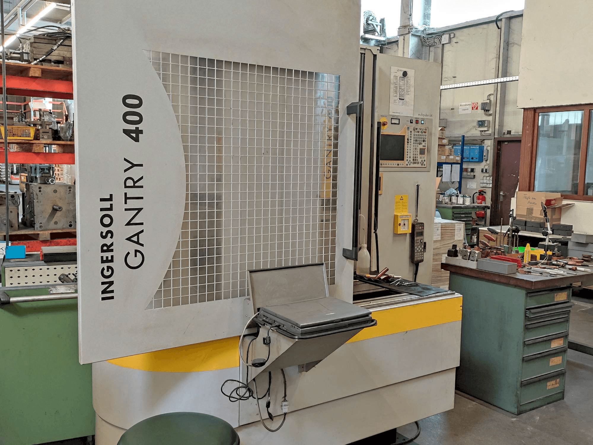 Vooraanzicht van INGERSOLL GANTRY 400 machine