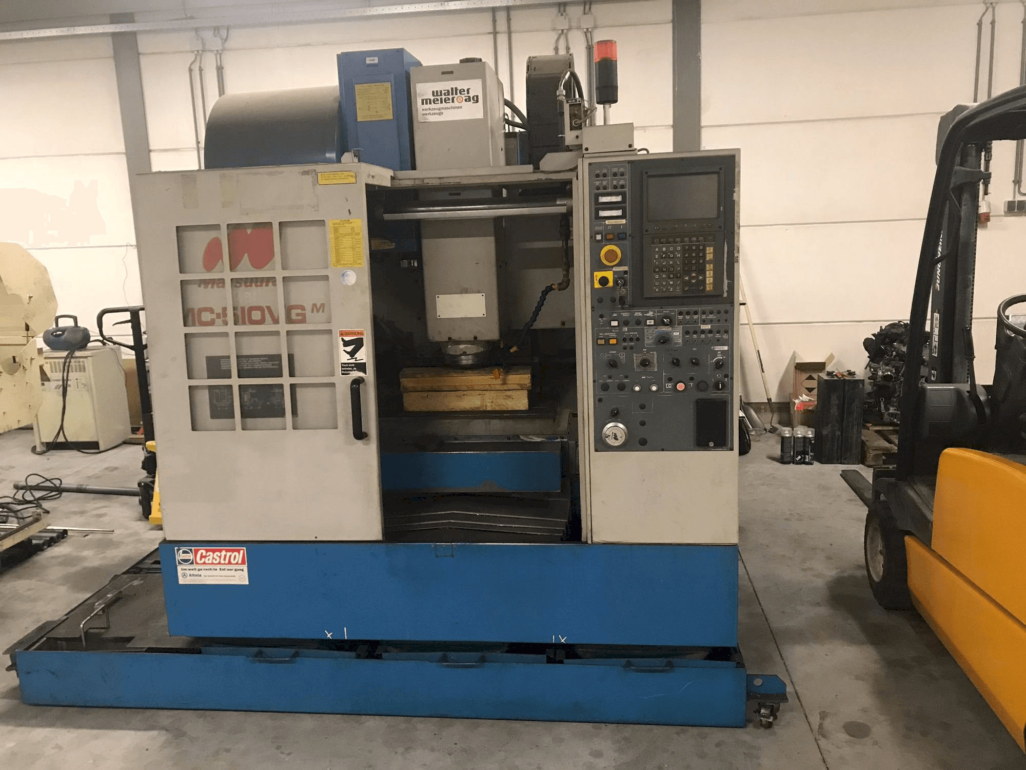 Vooraanzicht van Matsuura MC 510 VG M machine