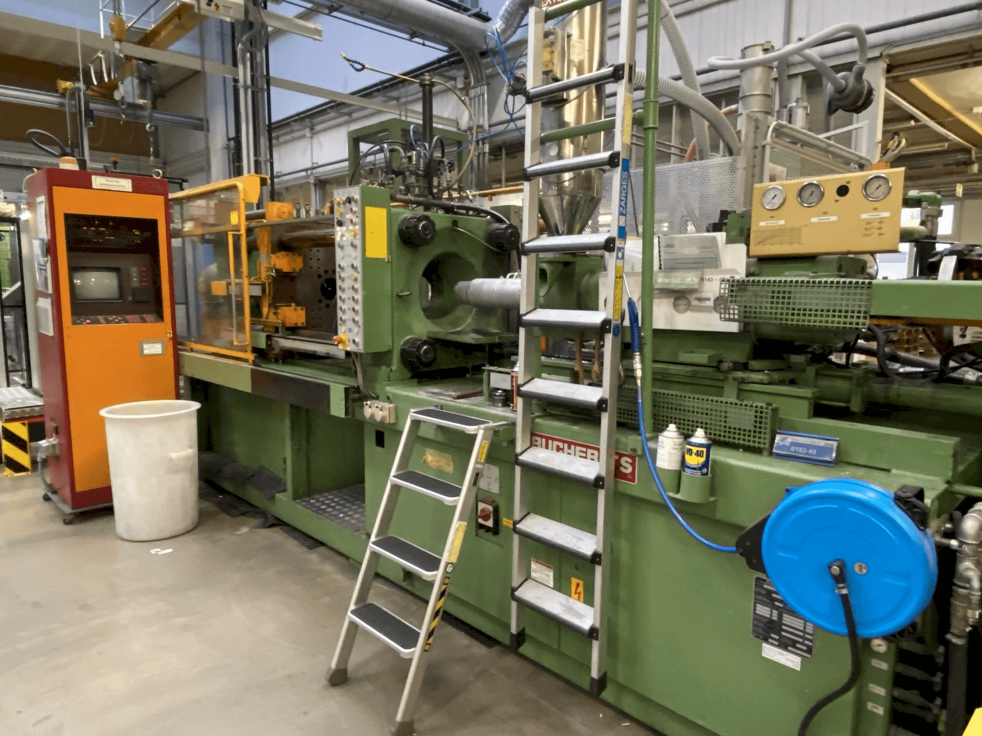 Vooraanzicht van Bucher TS 120 / S 500 / CNC machine