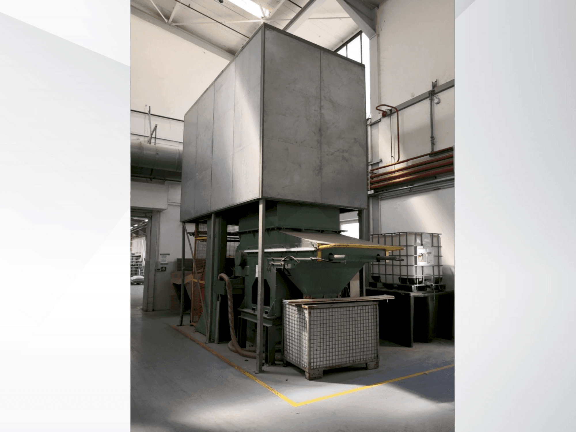 Vooraanzicht van VECOPLAN VAZ 145 / 135 S machine