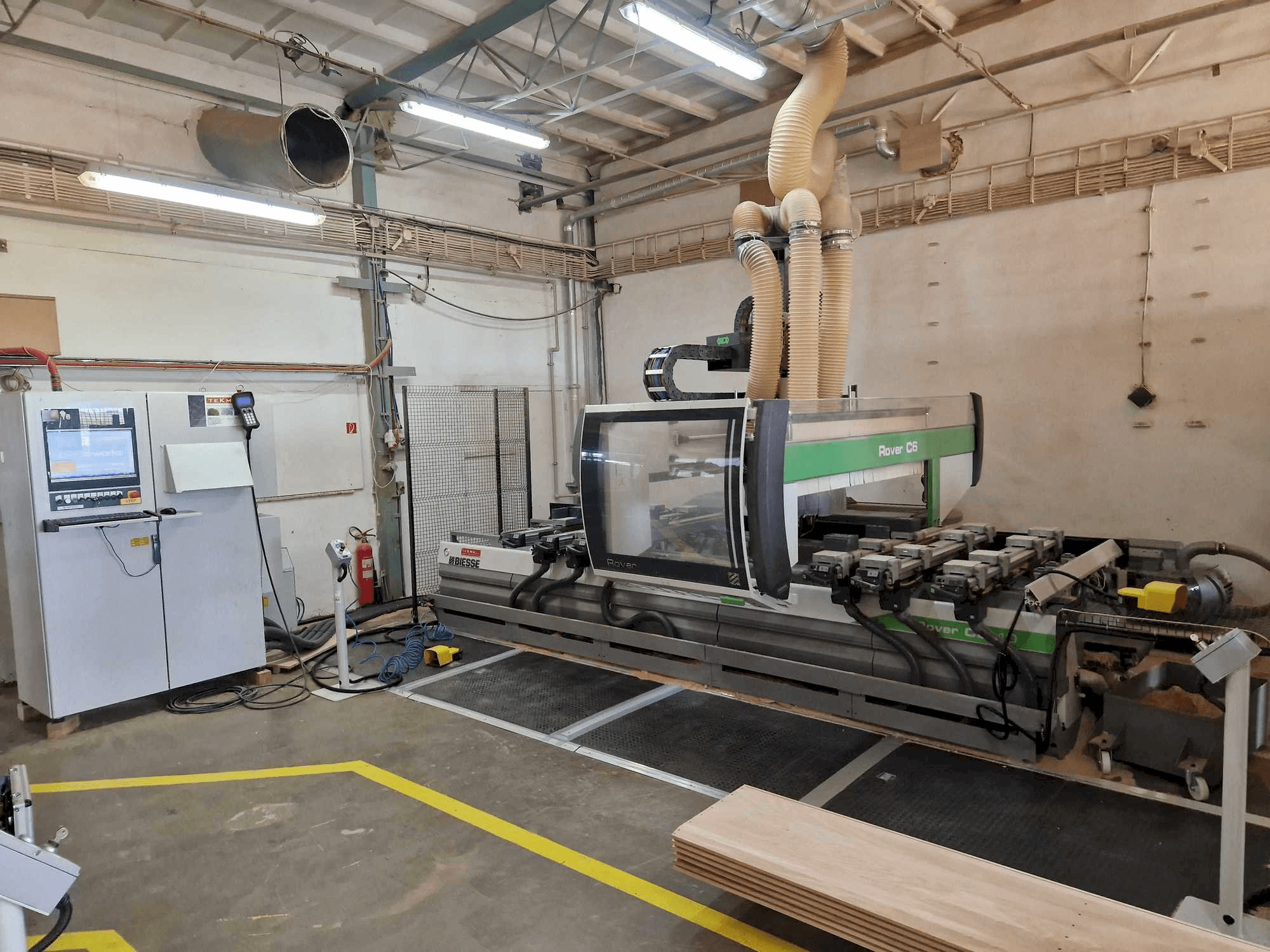 Vooraanzicht van BIESSE ROVER C6.40 machine