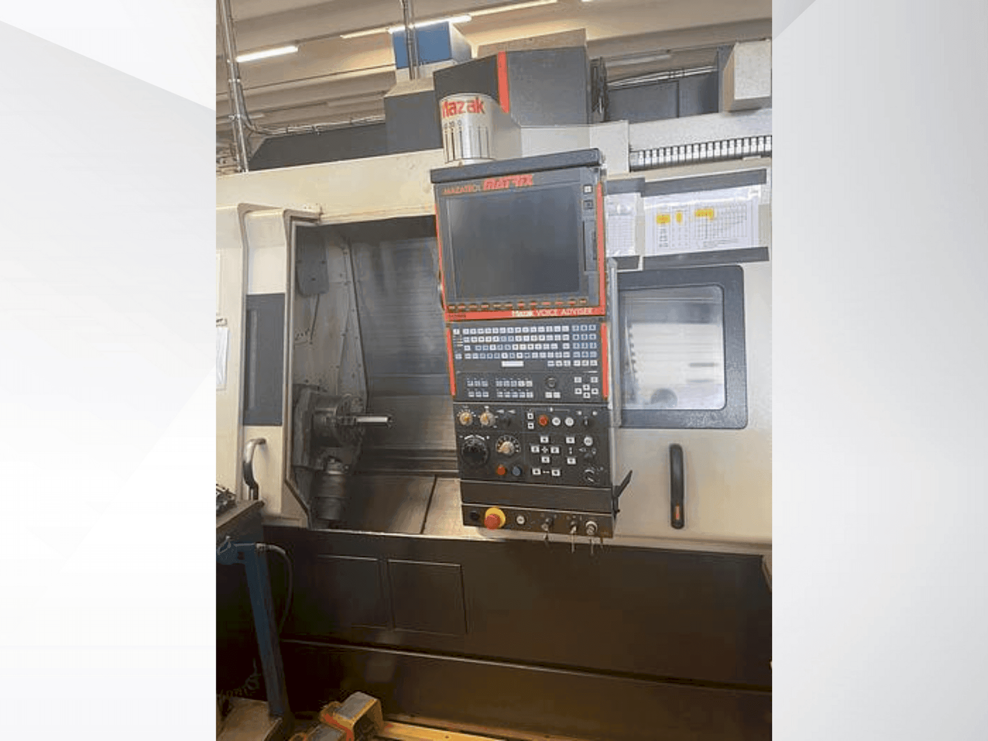 Vooraanzicht van Mazak INTEGREX 200 IV S machine