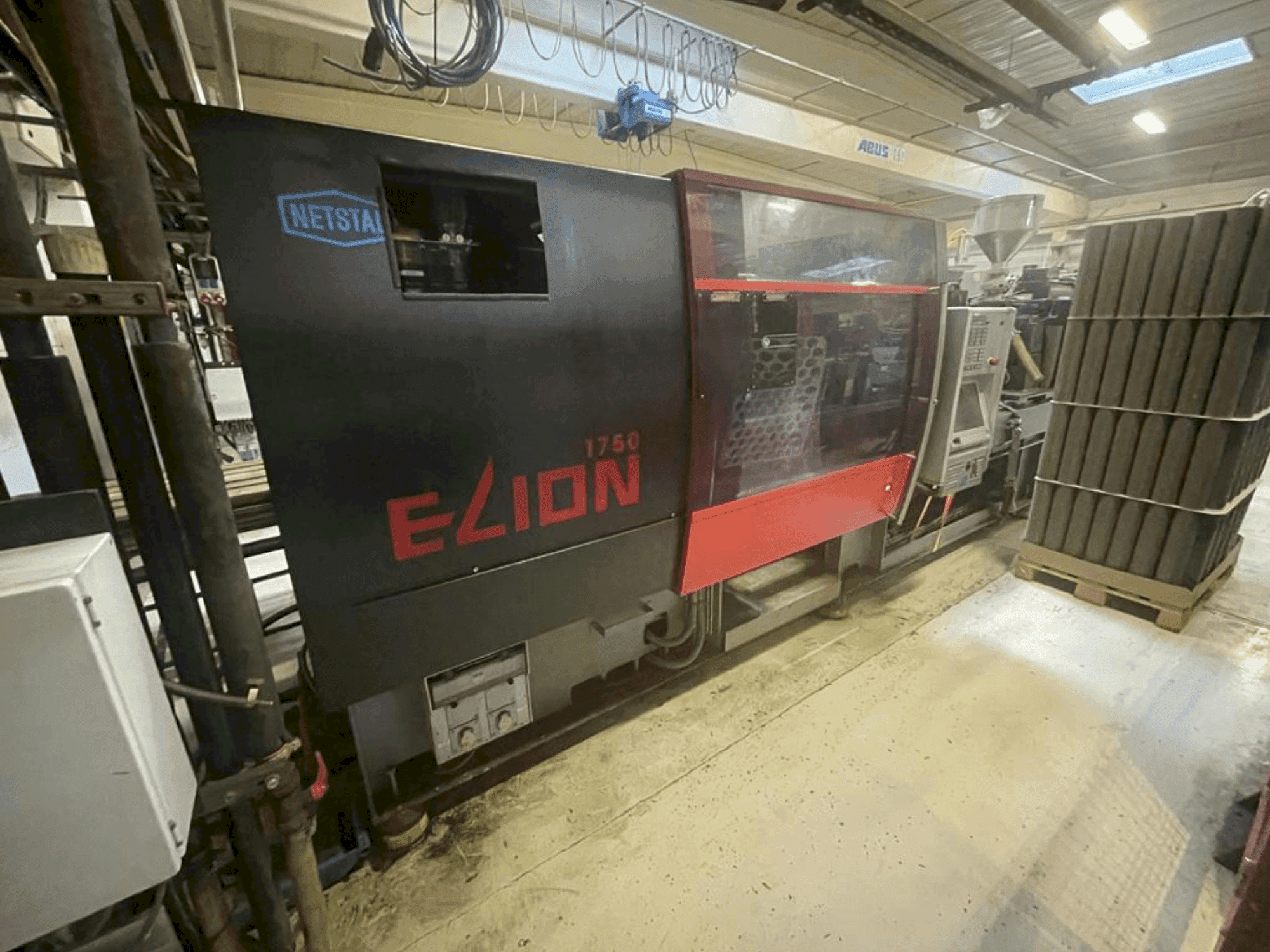 Vooraanzicht van Netstal Elion 1750-840 machine