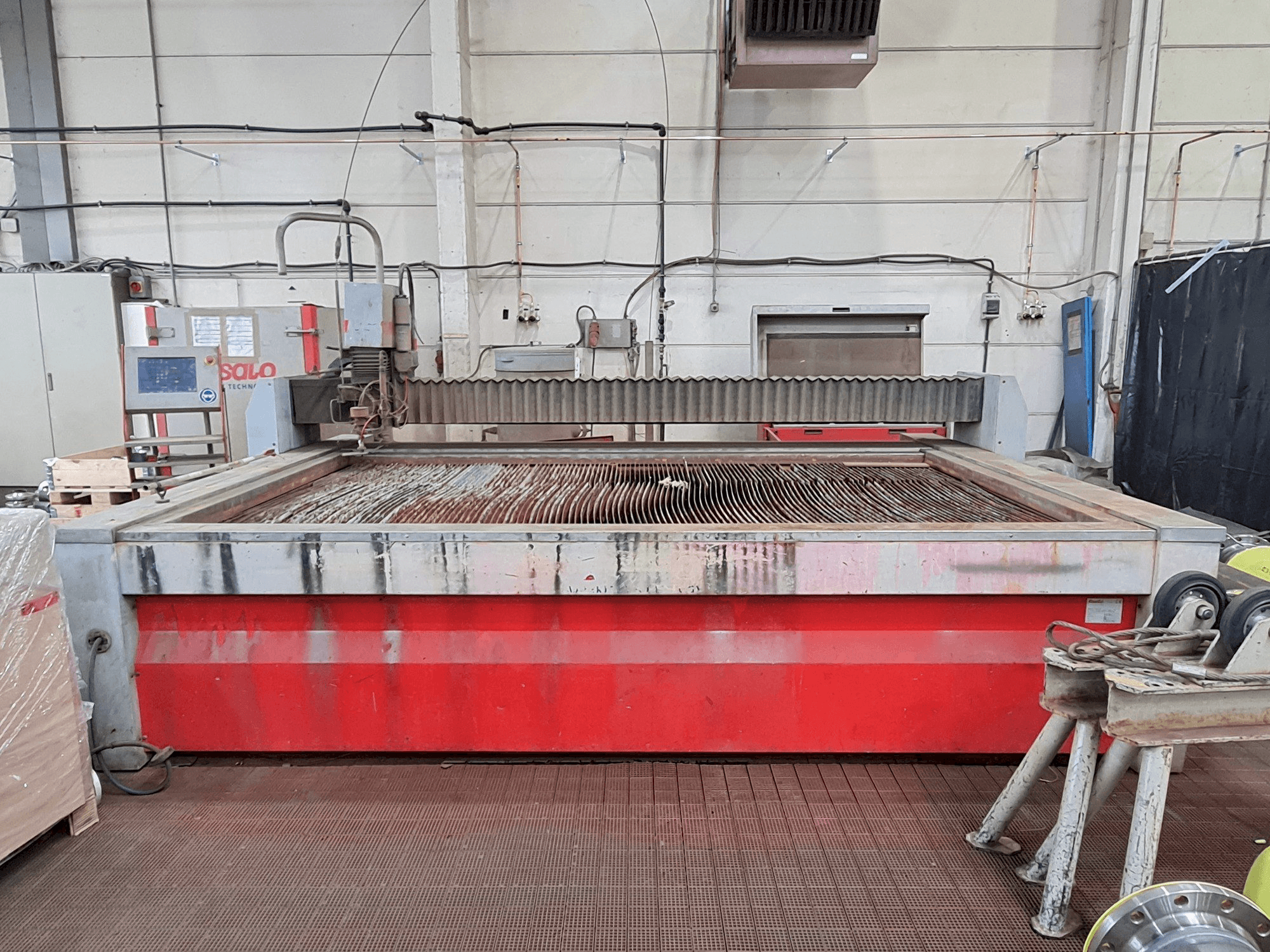 Vooraanzicht van Resato R-LCM 3015-1 machine