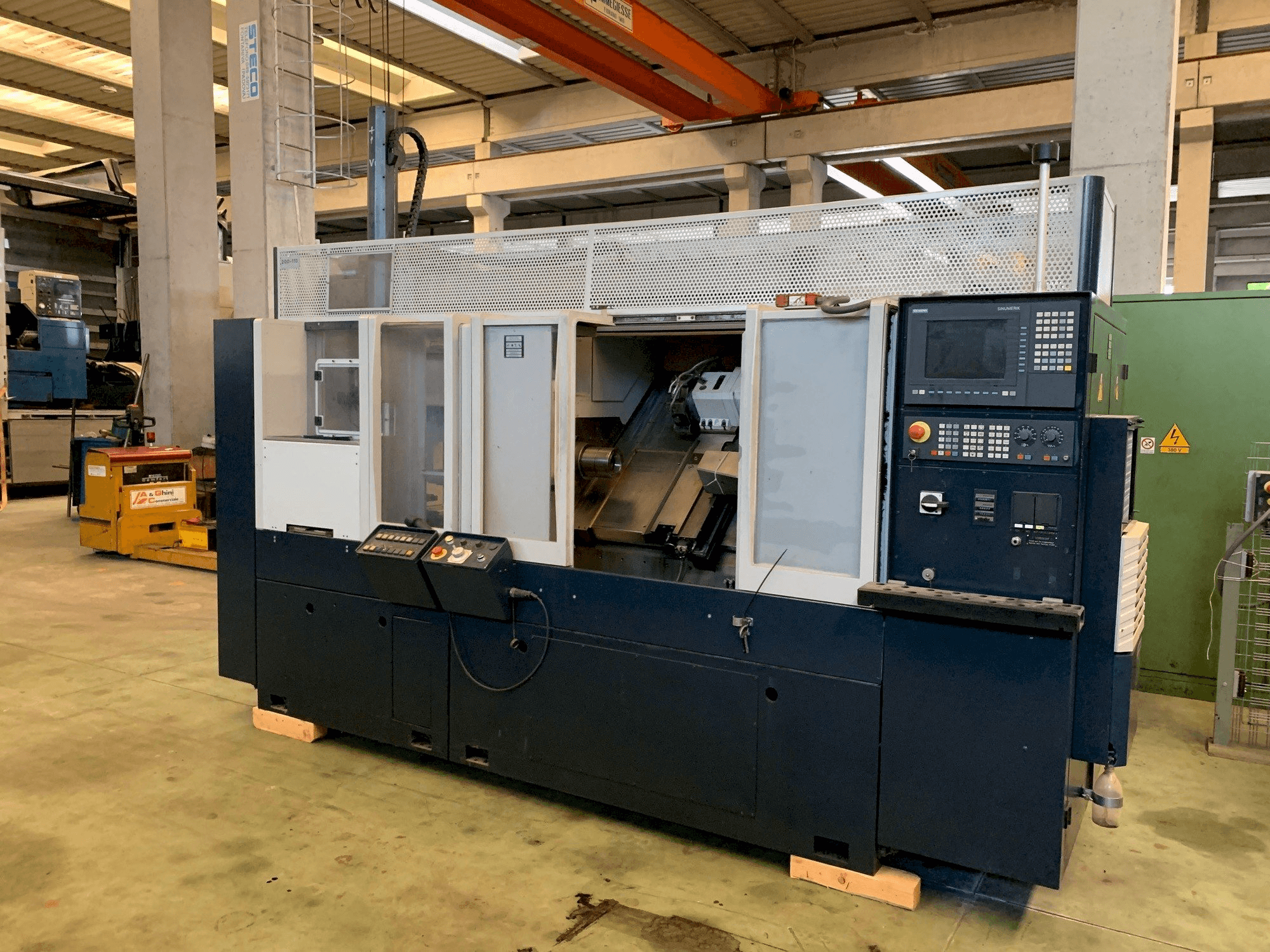 Vooraanzicht van SPINNER PD 48 machine