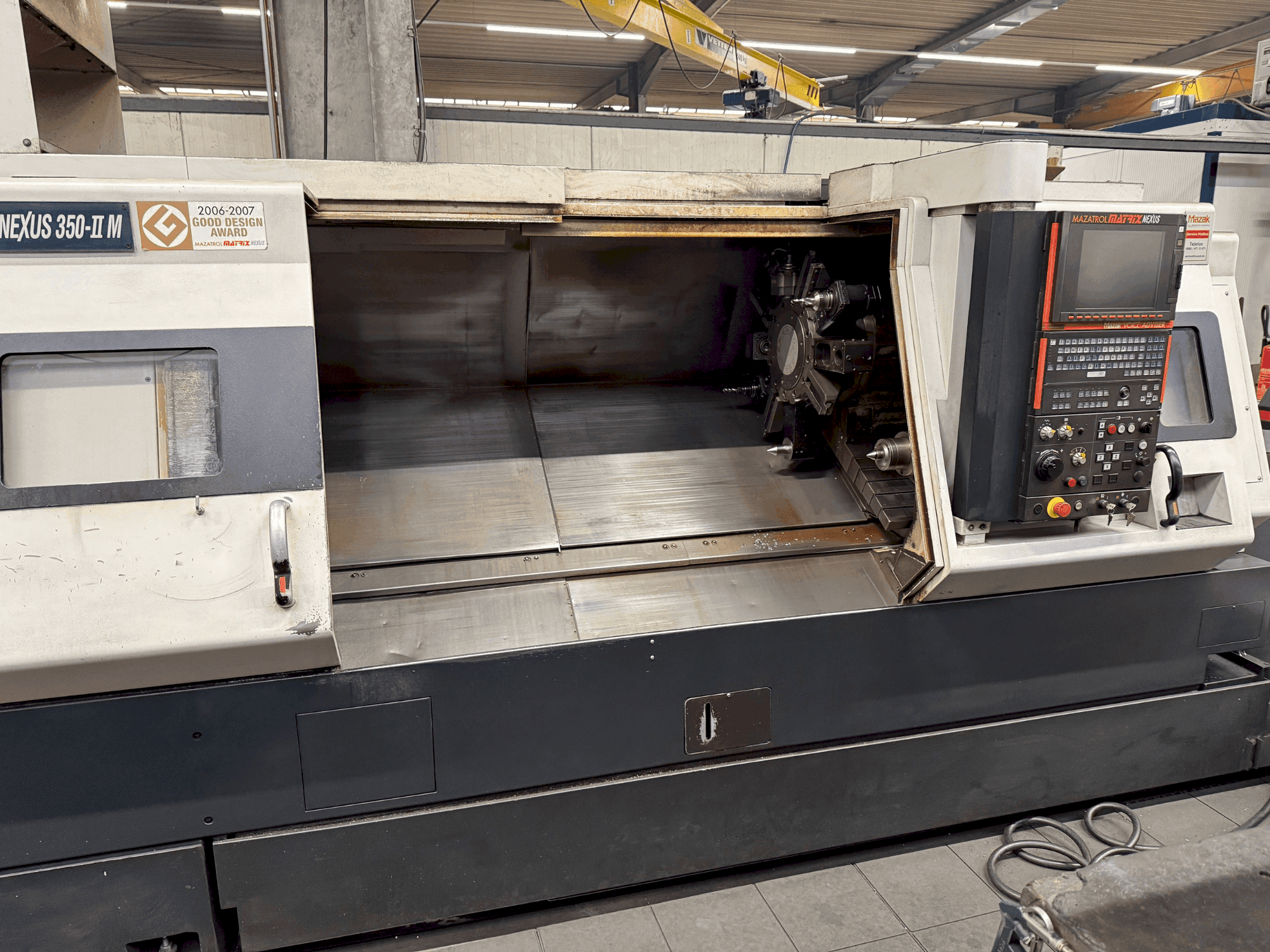 Vooraanzicht van Mazak Quick Turn Nexus 350-II M machine
