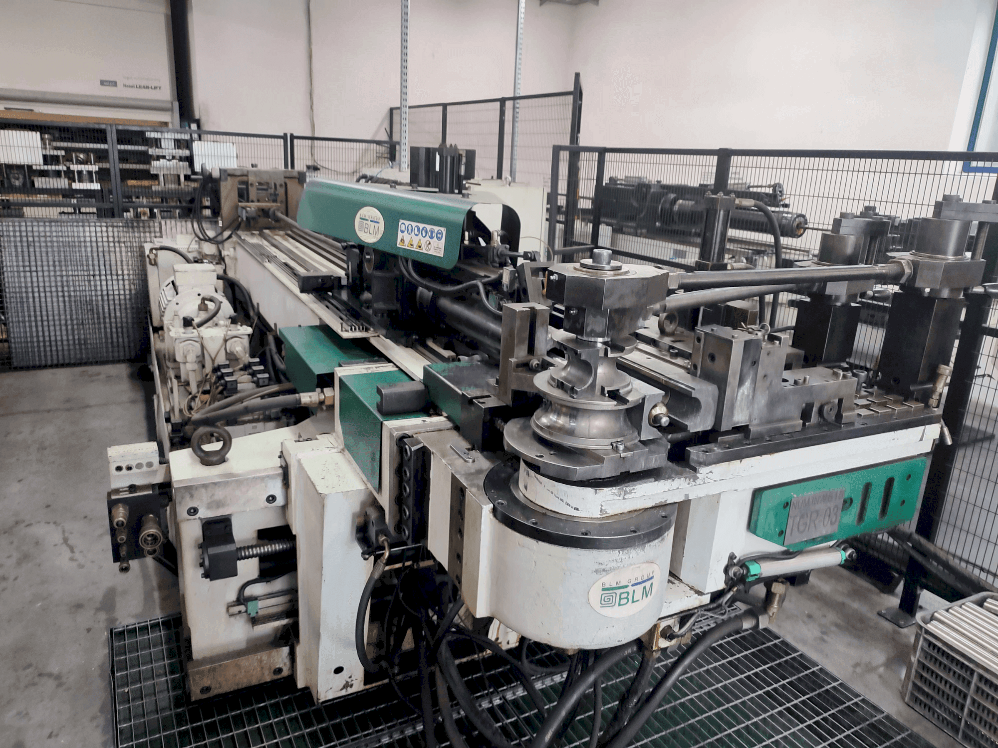 Vooraanzicht van BLM DYNAM 3FNC machine