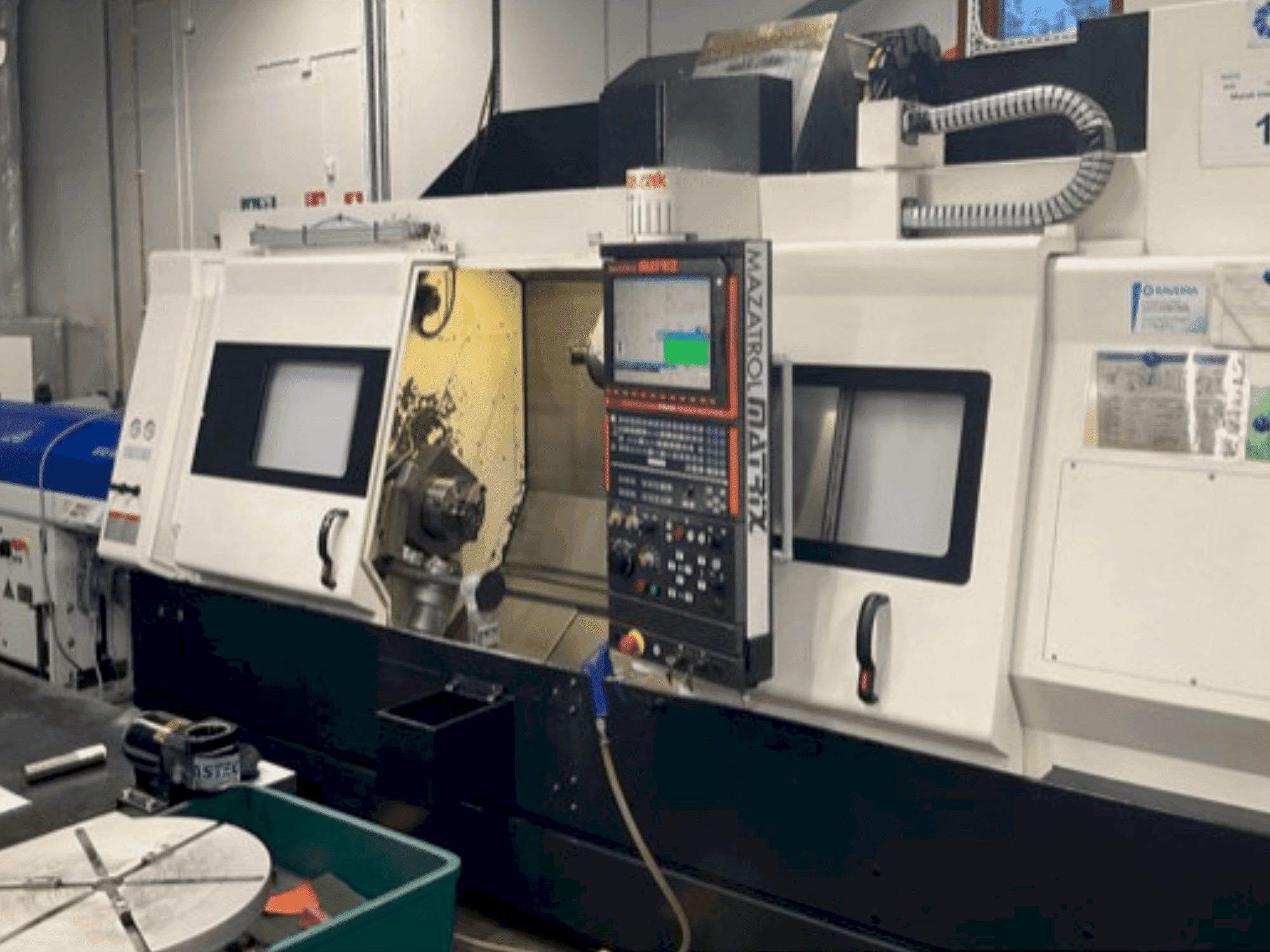 Vooraanzicht van Mazak INTEGREX 200-IV S machine