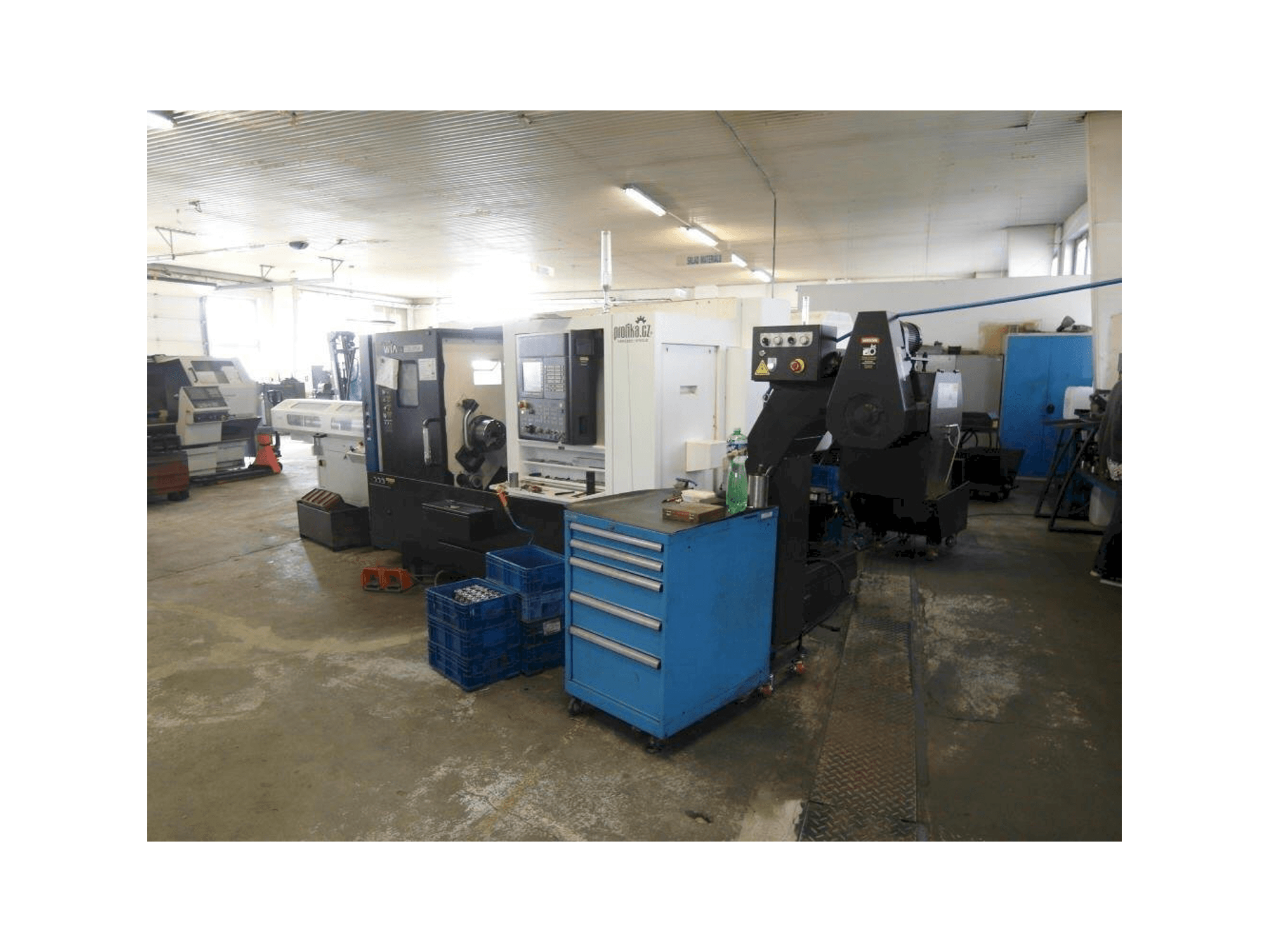 Vooraanzicht van Hyundai Wia L230LMSA machine