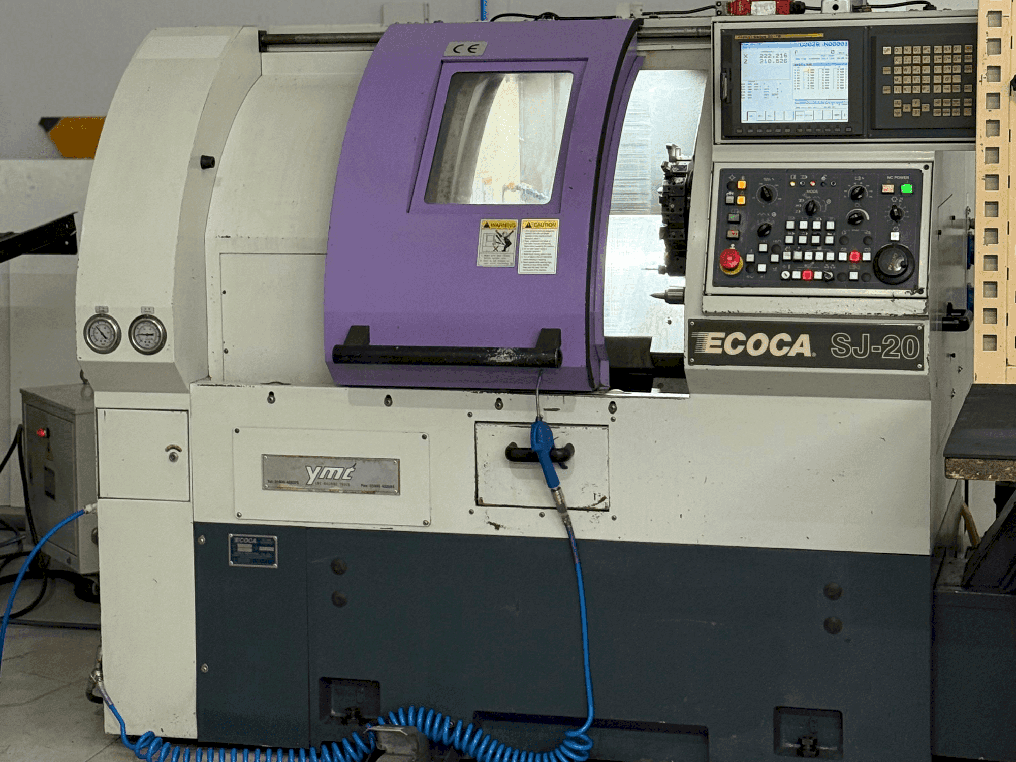 Vooraanzicht van ECOCA SJ-20 machine