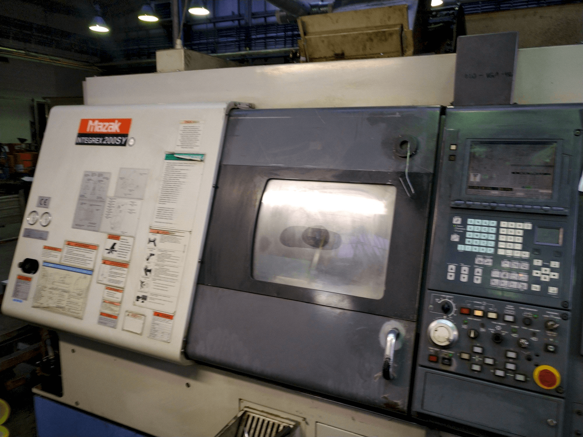 Vooraanzicht van Mazak INTEGREX 200 SY machine