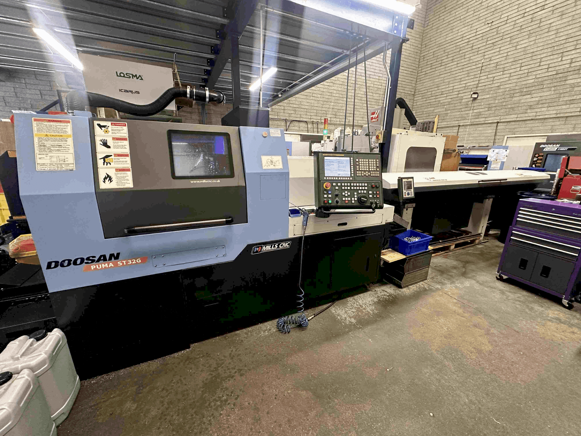 Vooraanzicht van DOOSAN Puma ST32G machine