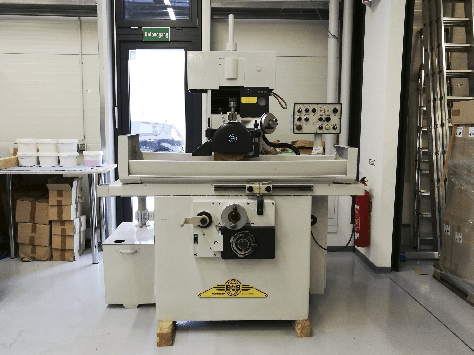 Vooraanzicht van ELB Amb. 5/2 VAI-Z machine