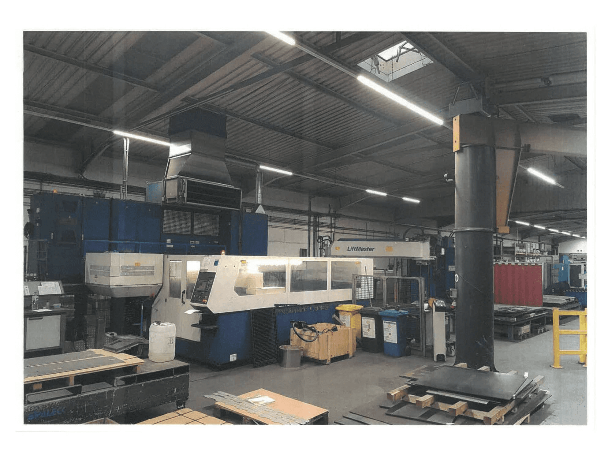 Vooraanzicht van TRUMPF Laser 30/30 machine