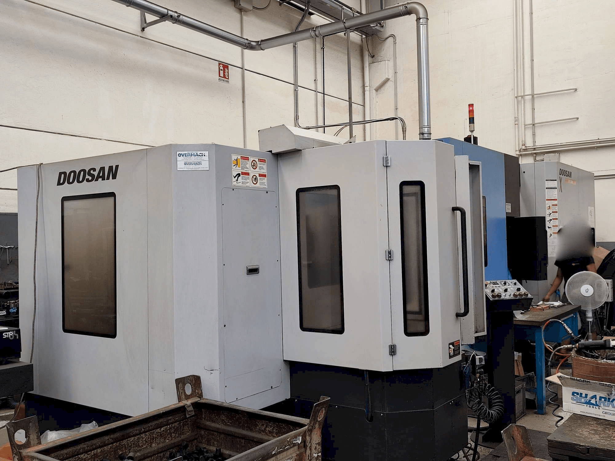 Vooraanzicht van DOOSAN HP 5100 machine