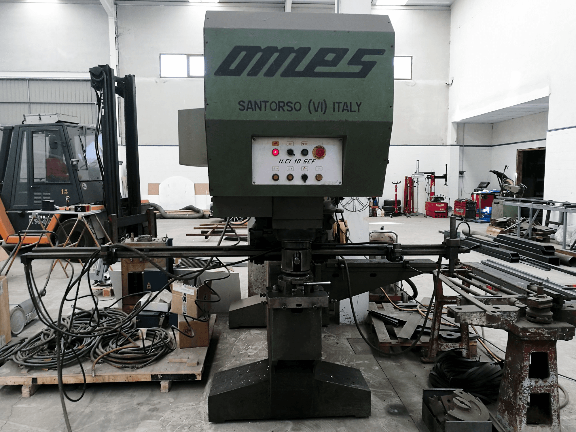 Vooraanzicht van Omes ILCI 10 SCF machine