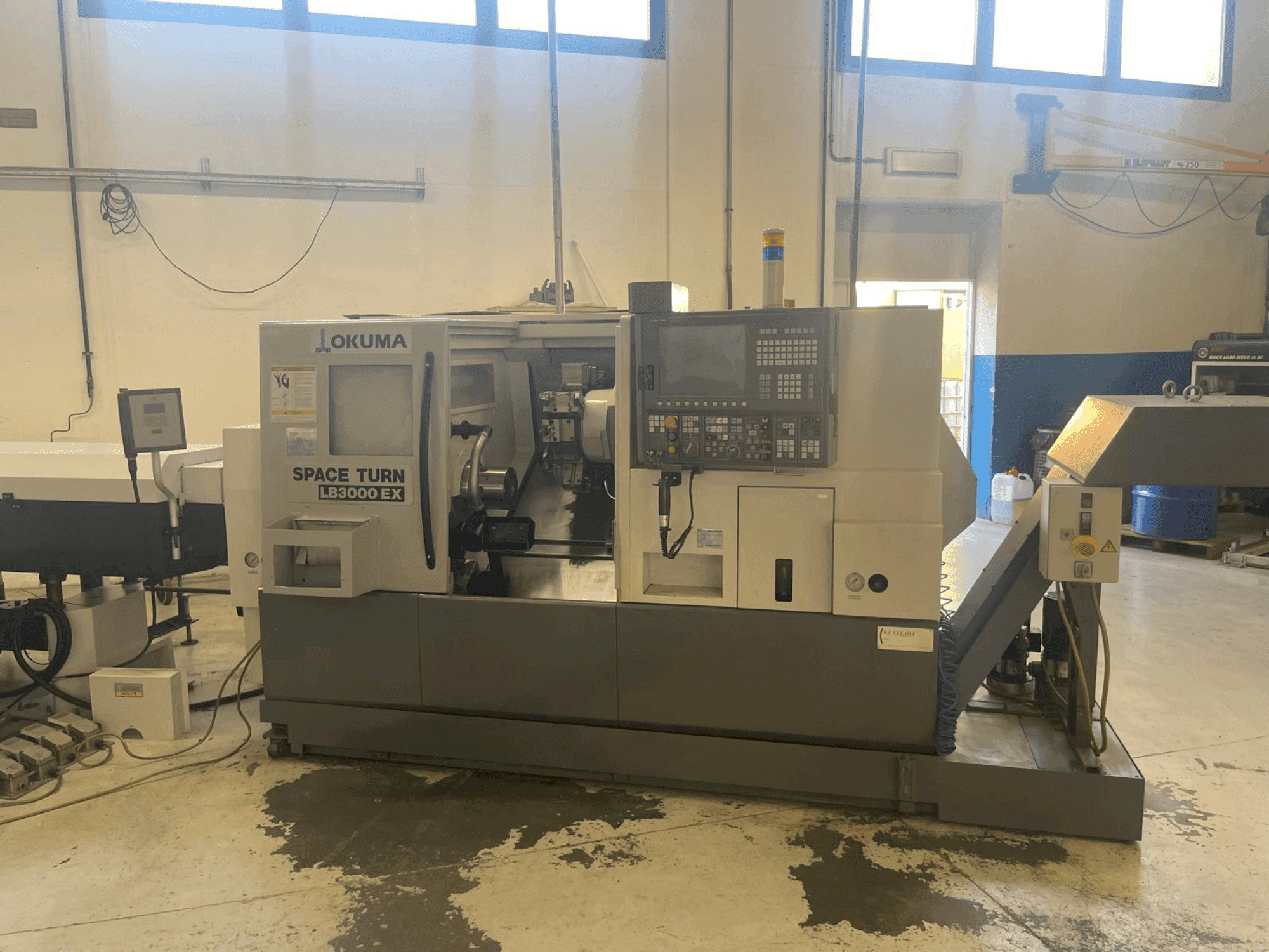 Vooraanzicht van Okuma SPACE TURN LB 3000 EX machine
