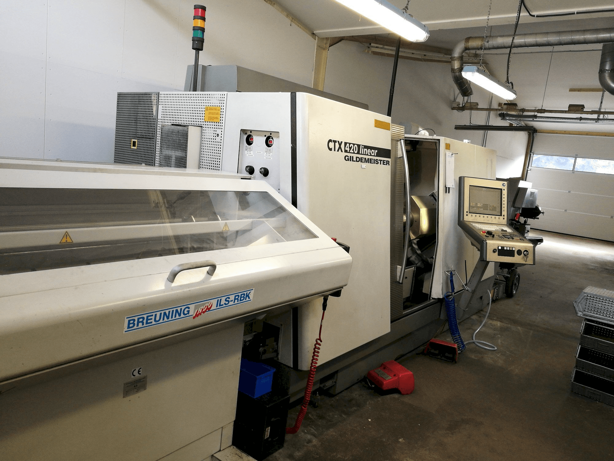 Vooraanzicht van Gildemeister CTX 420 linear / V6 machine